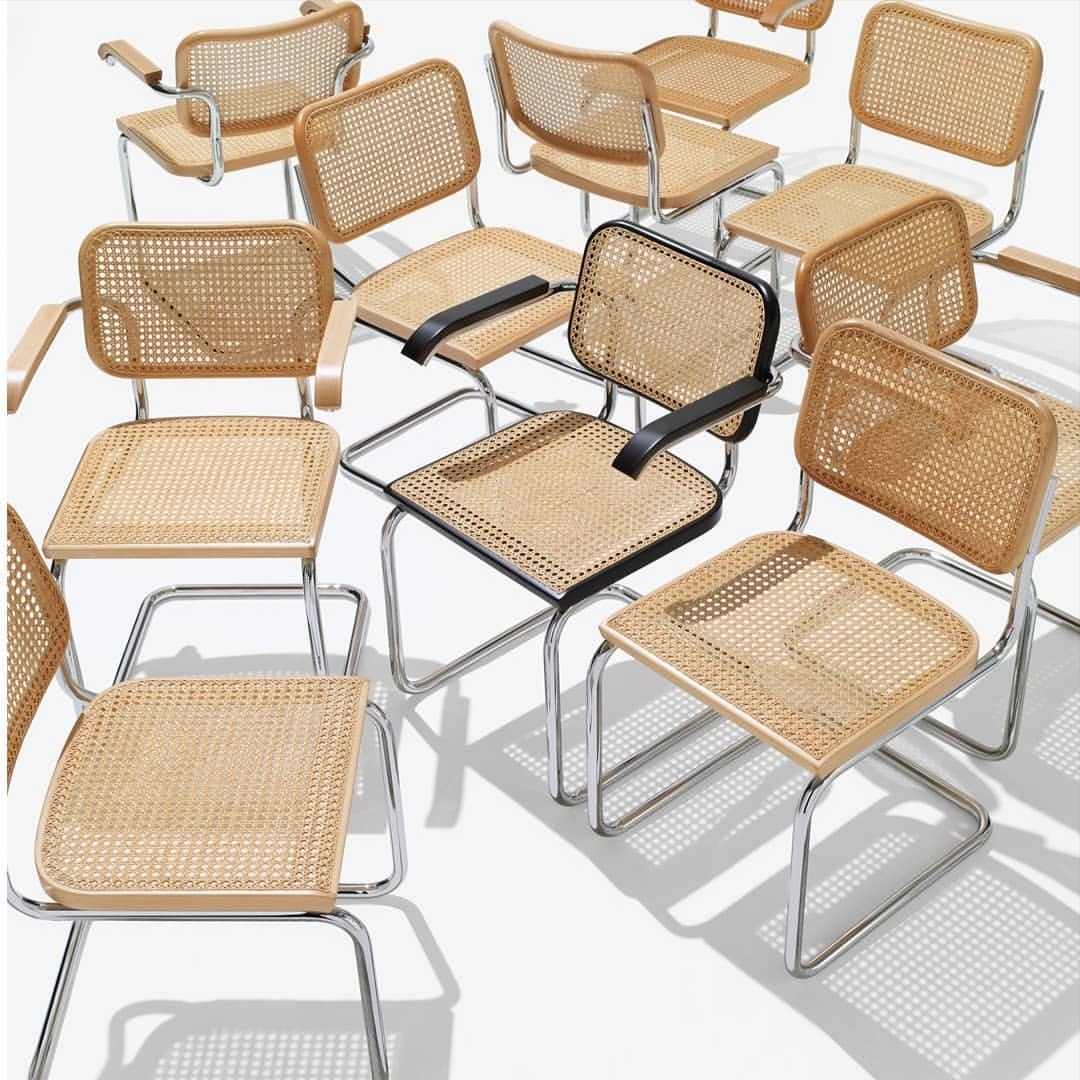 Knoll Cesca Chair Satin Black, Knoll Cesca Chair Light Beech 착용 스타일