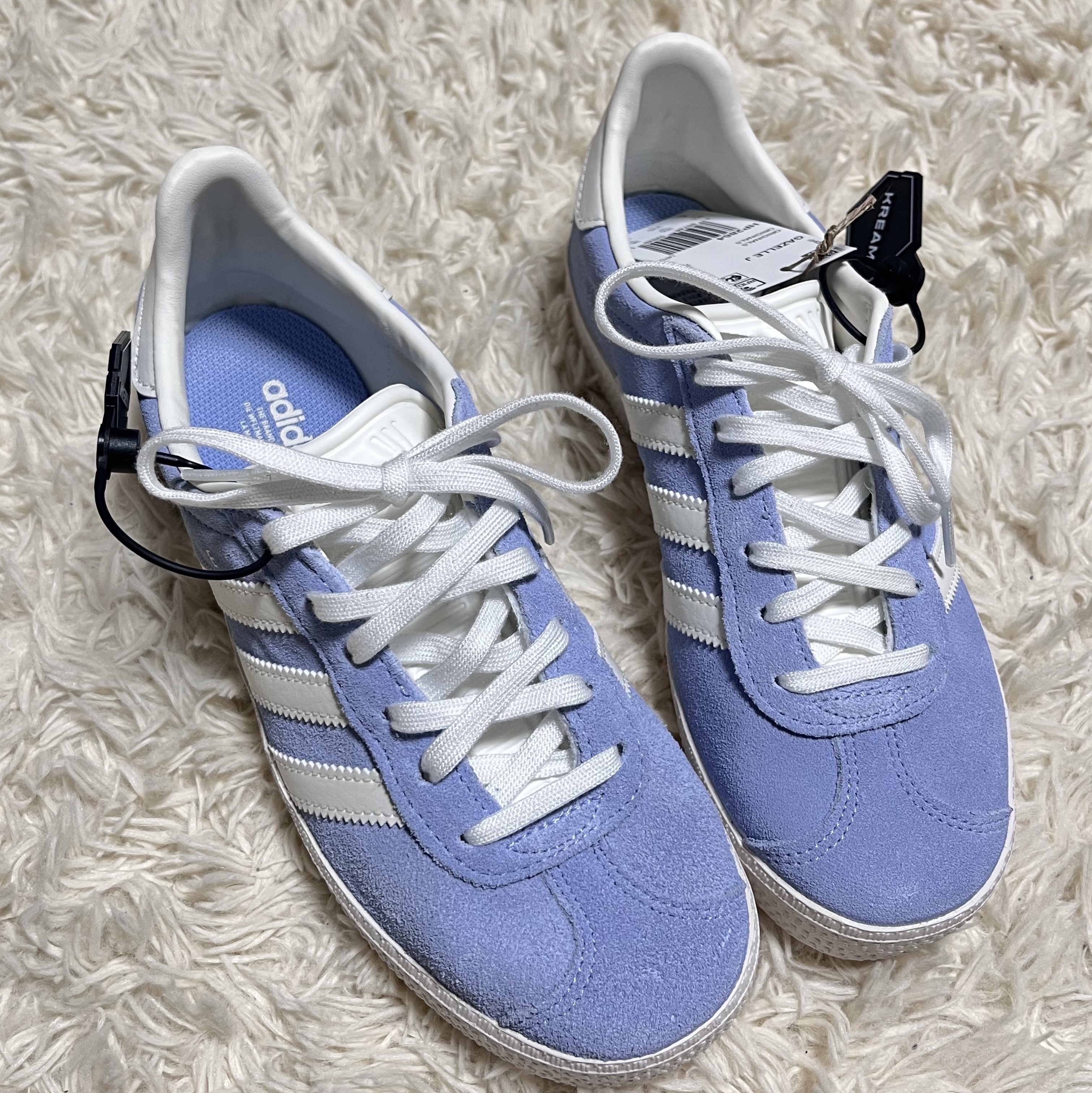 (J) Adidas Gazelle Blue Dawn 착용 스타일 - 1