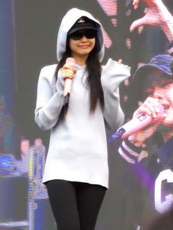 Courreges Hoodie Basic Sides Lavande Fonce 착용 스타일 - 3