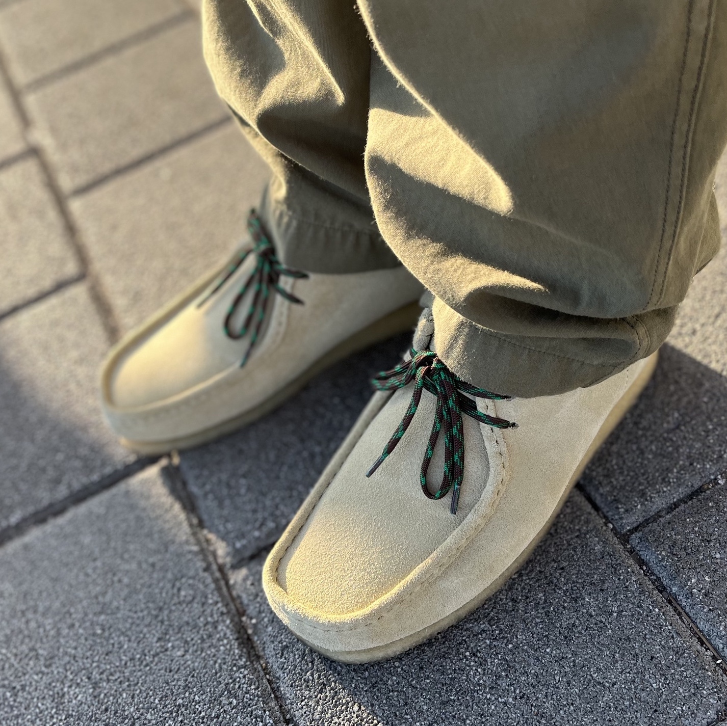 Clarks Wallabee Maple Suede 착용 스타일