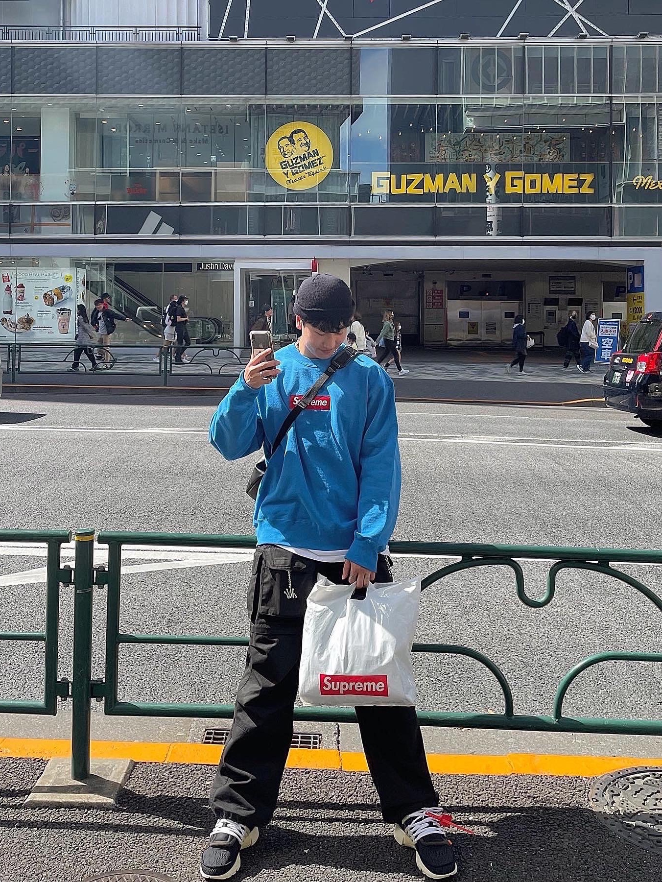Supreme Box Logo Crewneck Blue - 22FW, Project G/R Convertible Tactical Pants Black 착용 스타일 - 2