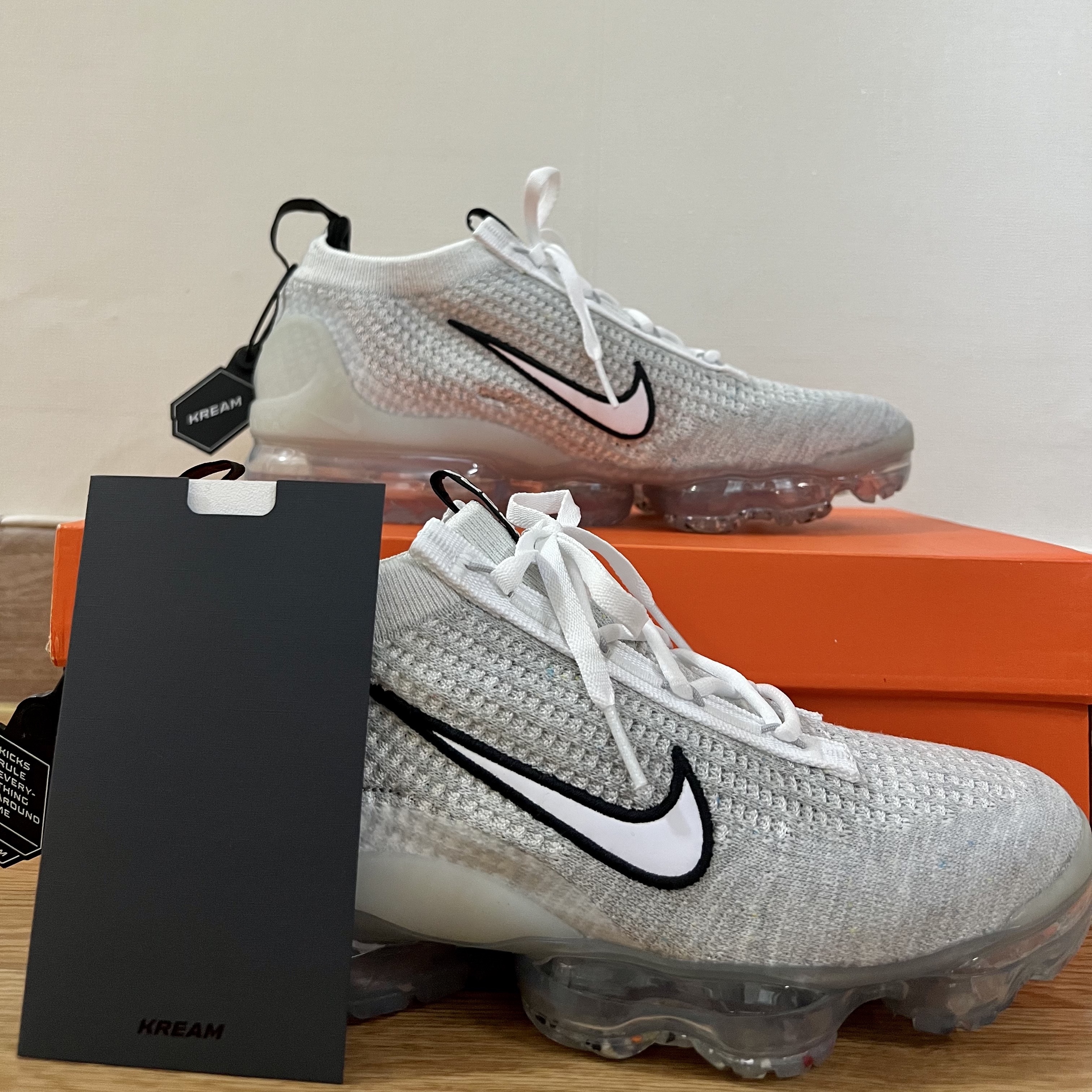 Nike Air VaporMax 2021 Flyknit White 착용 스타일