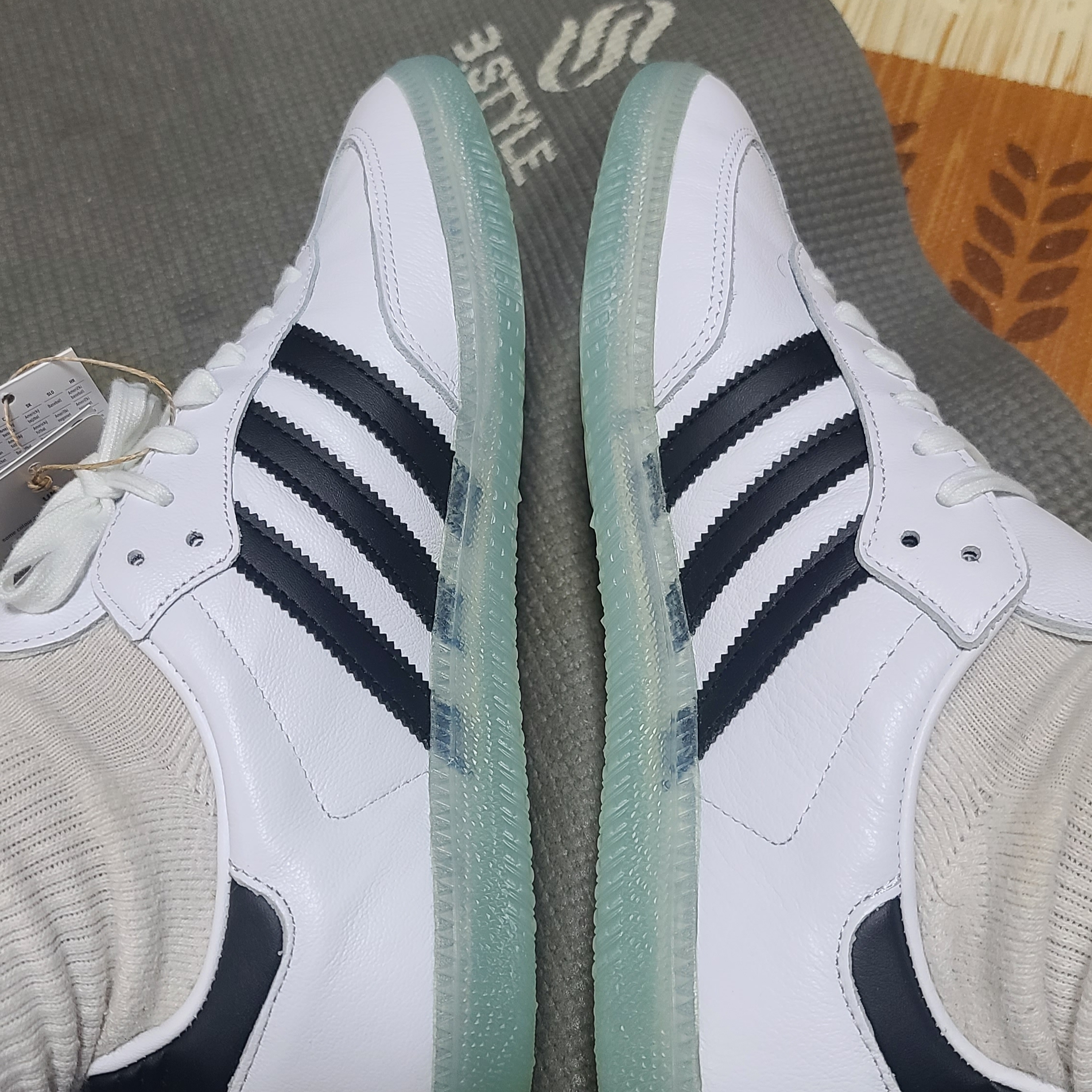 Adidas x Dill Samba White Black 착용 스타일 - 2