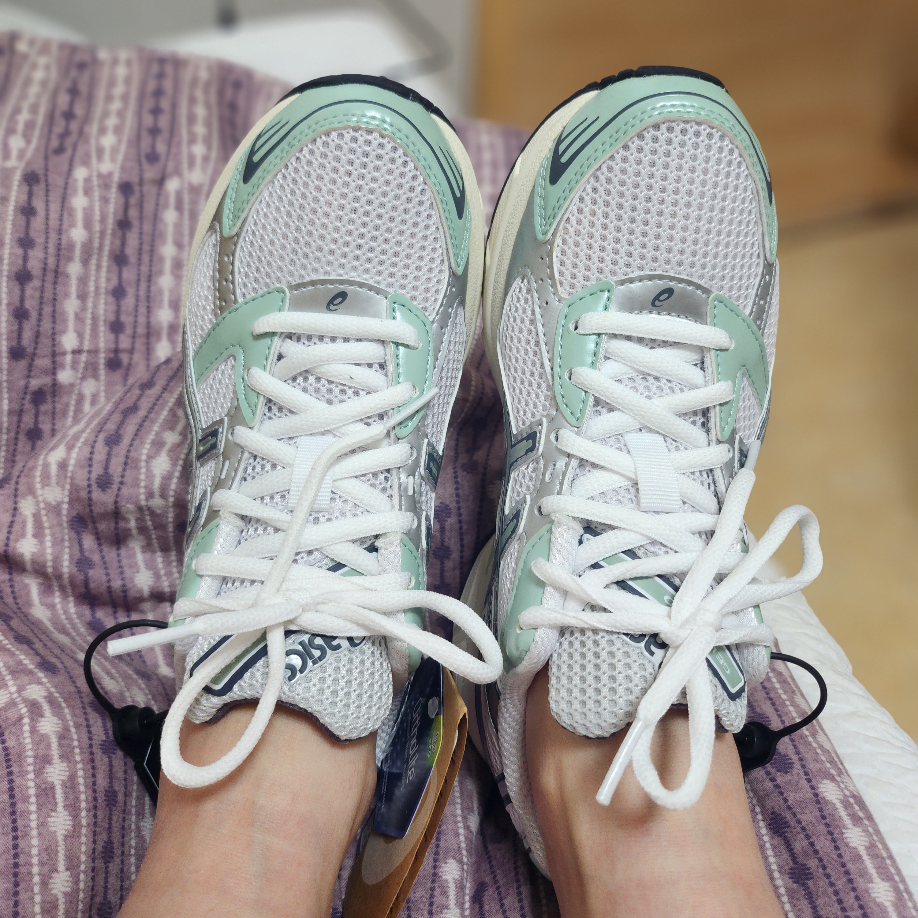 Asics x Naked Gel-1130 White Pure Silver 착용 스타일 - 3