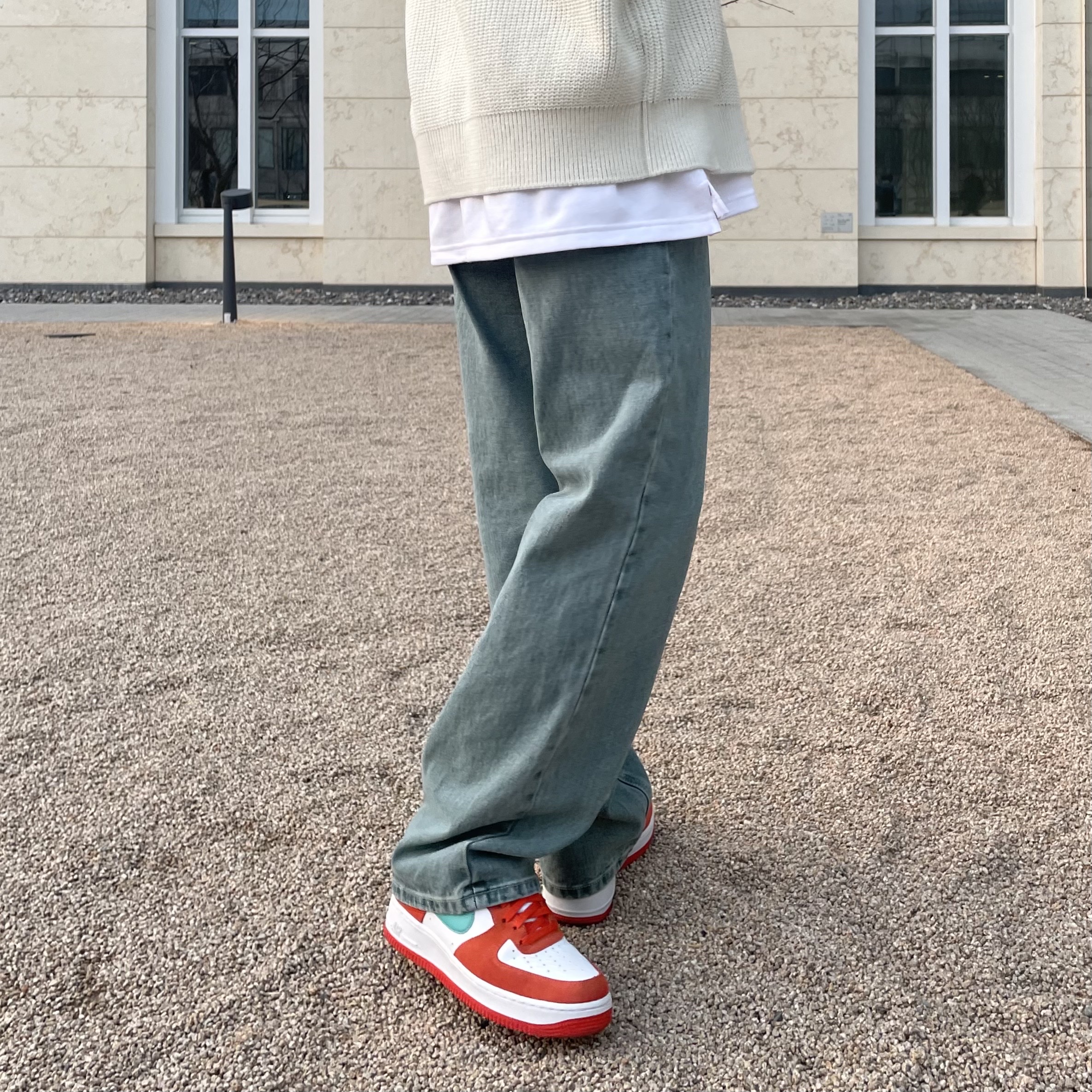 Nike Air Force 1 '07 LV8 Athletic Club Rush Orange Washed Teal 착용 스타일 - 5