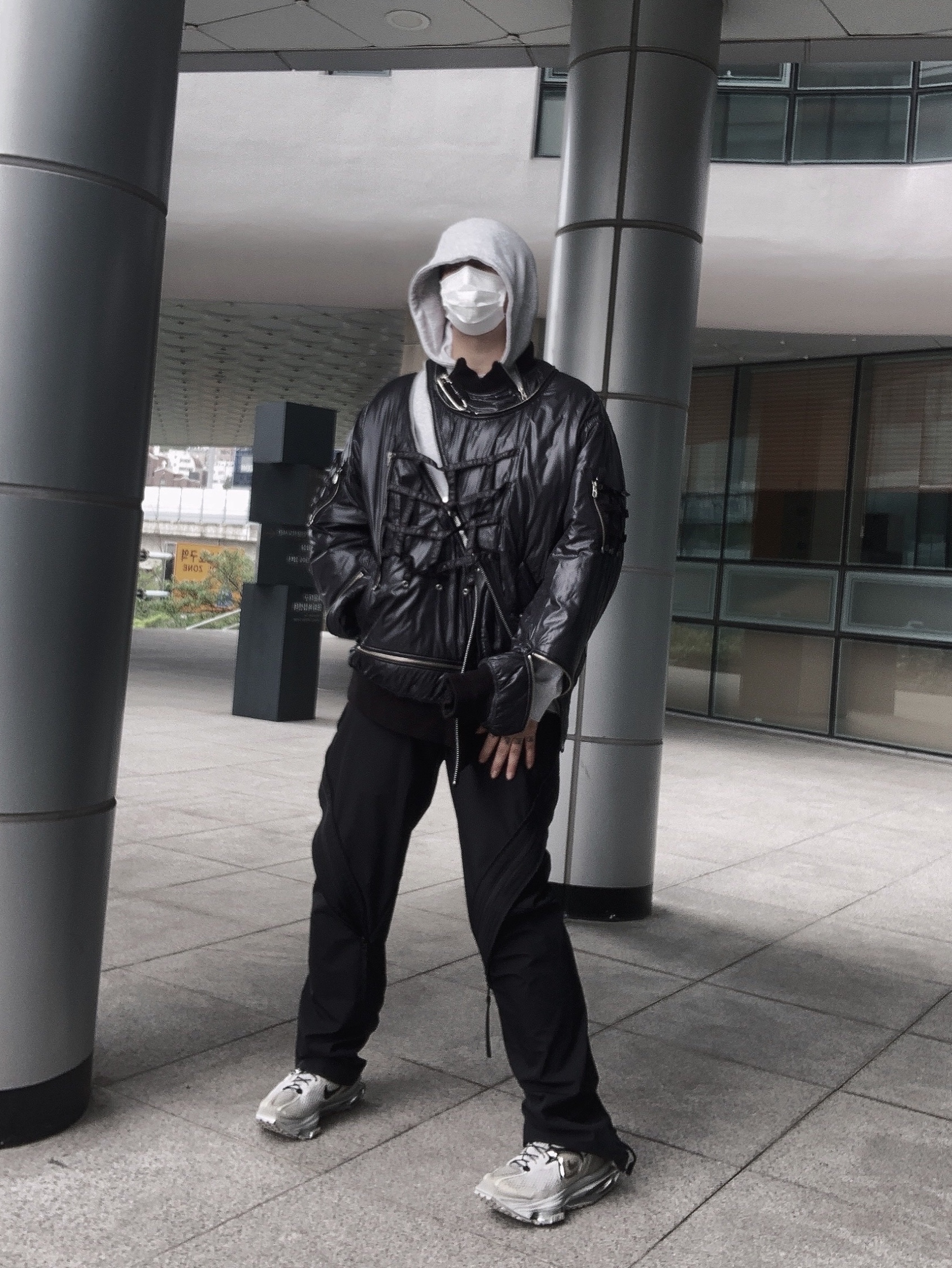 Nike x Matthew M Williams Zoom 004 Stone 착용 스타일 - 2