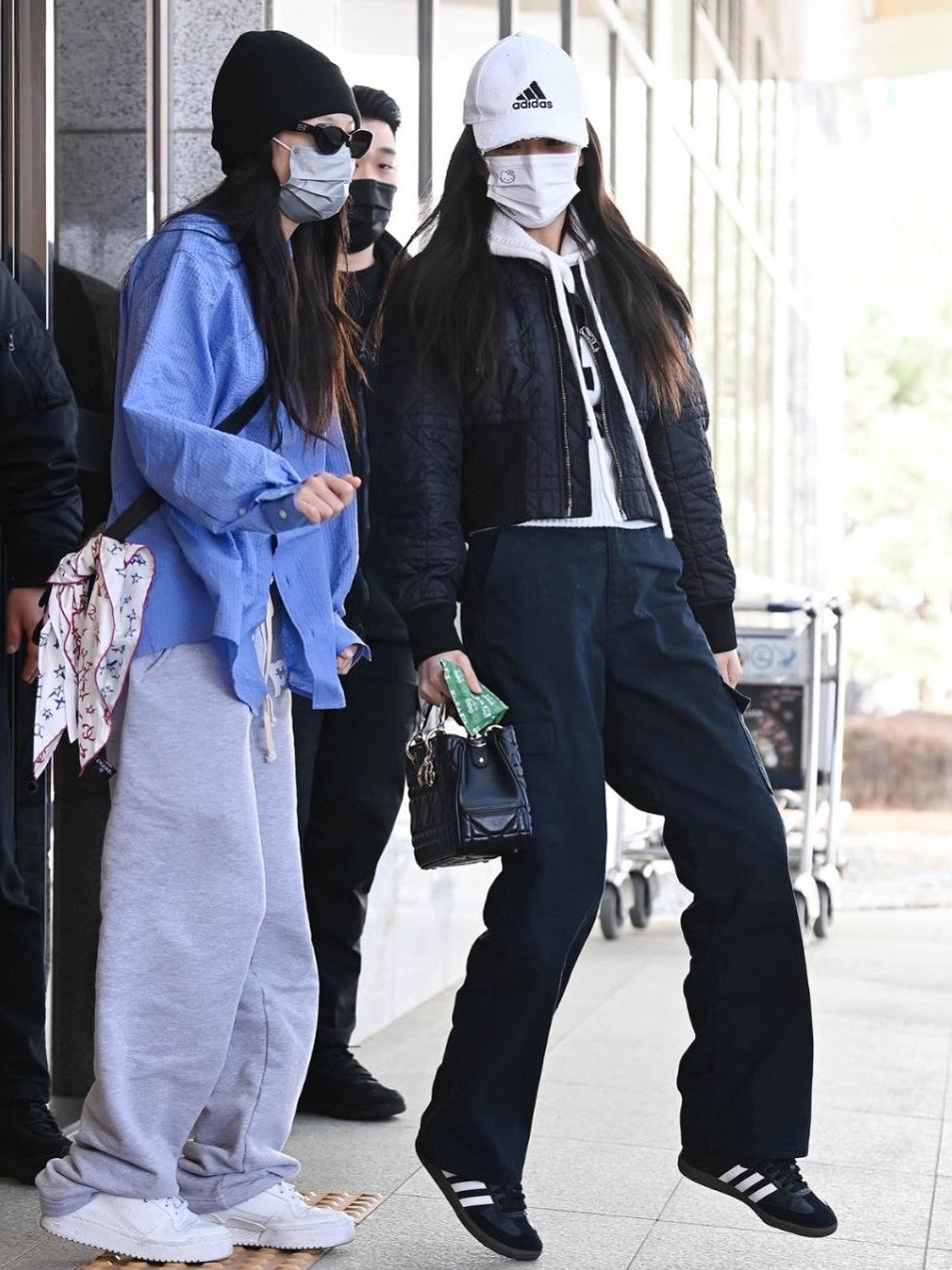 (W) Dior 3/4 Sleeve Hooded Sweater Black White, (W) Dior Macrocannage Cropped Bomber Jacket Black 착용 스타일 - 1