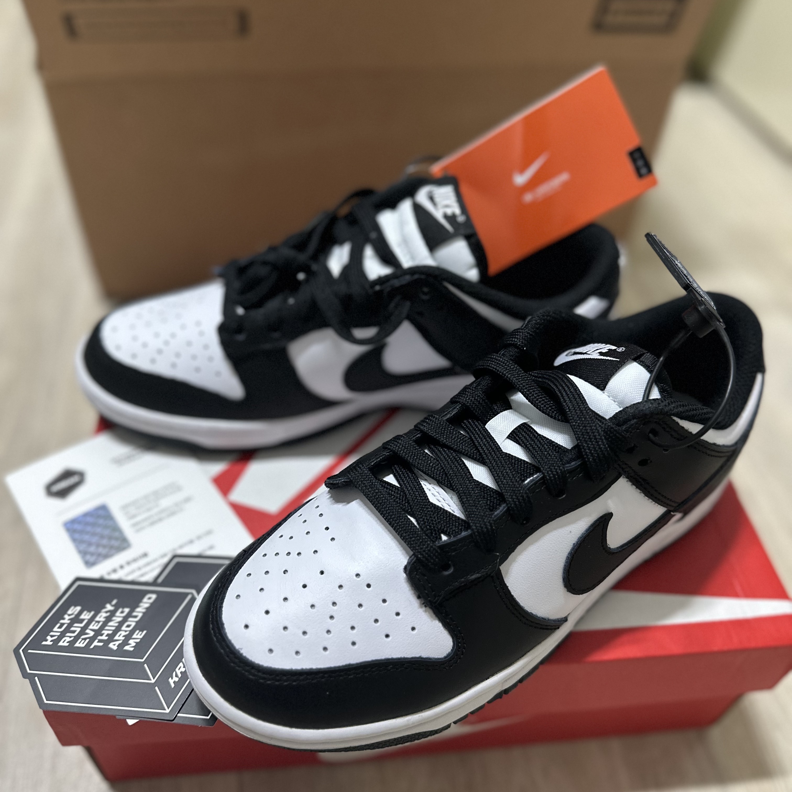(W) Nike Dunk Low Black 착용 스타일