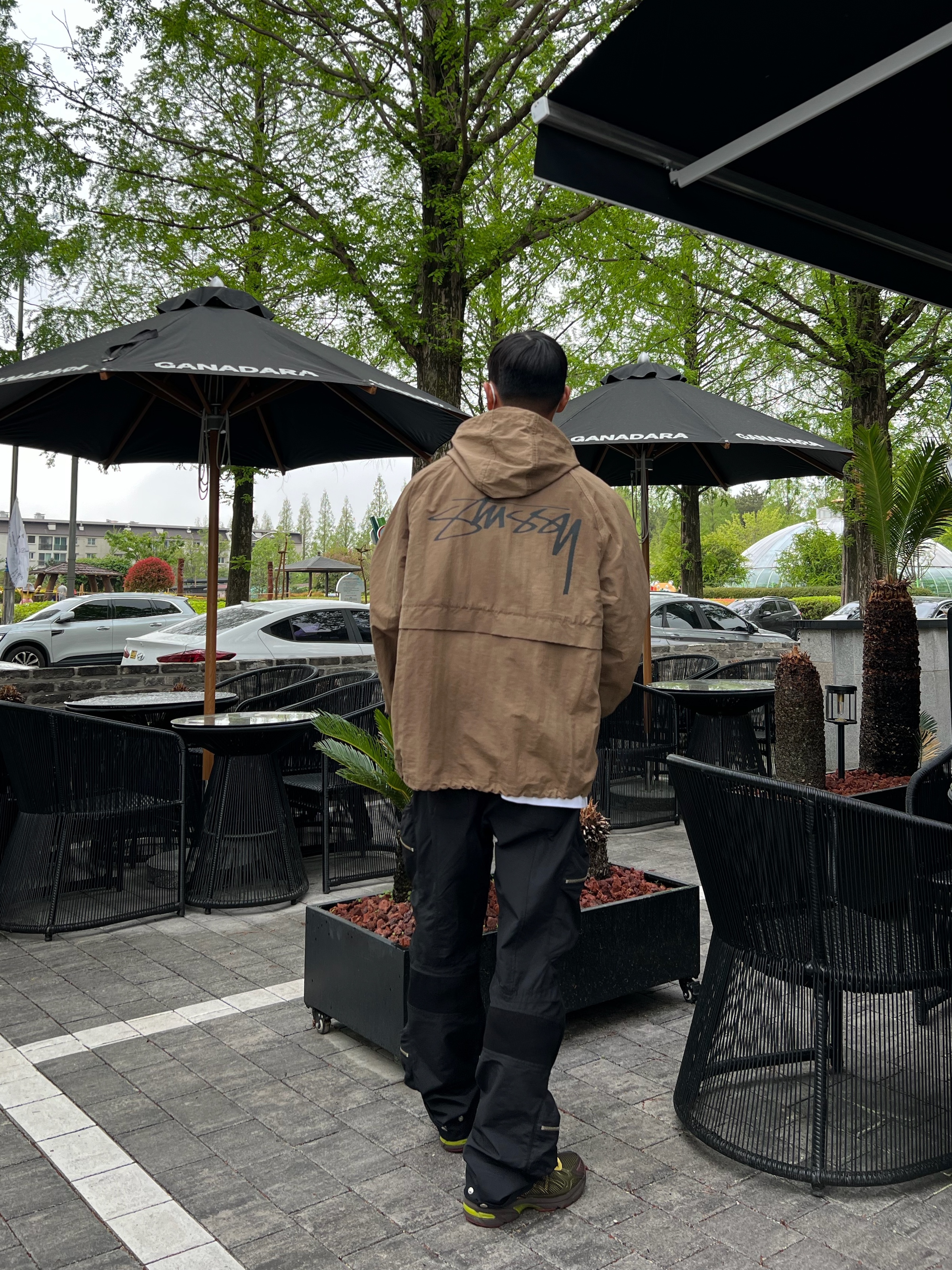 Stussy Wave Dye Beach Shell Jacket Brown, Asics UB4-S Gel-1130 Demitasse 착용 스타일 - 2