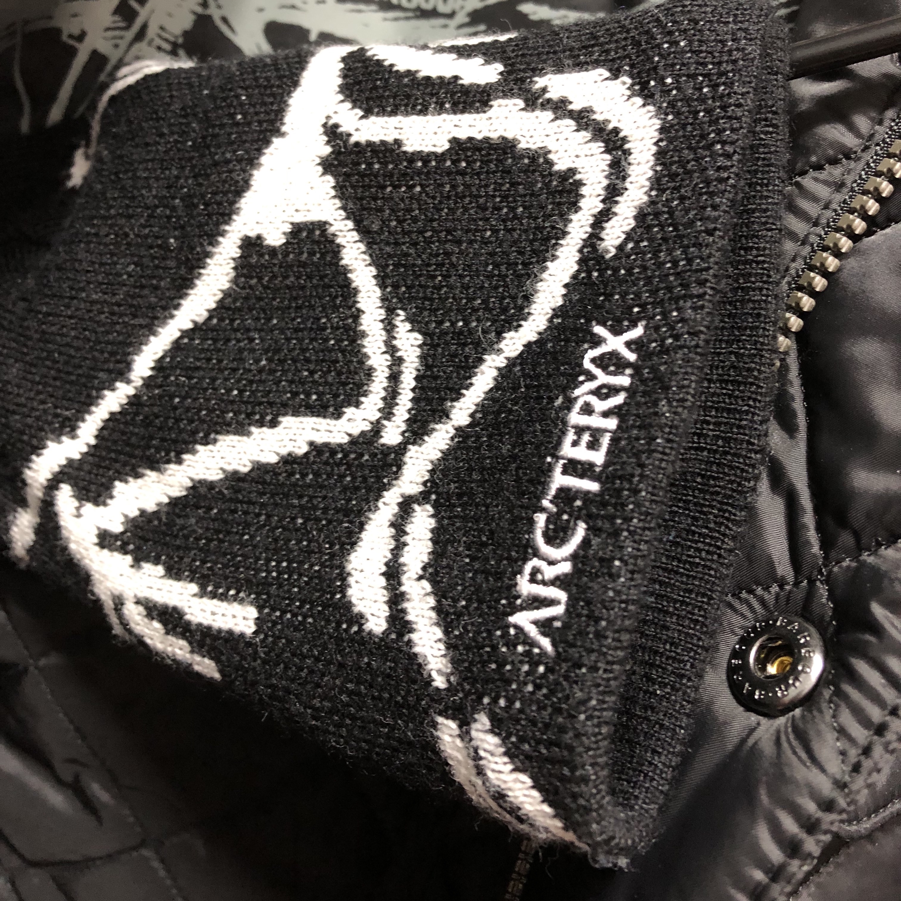 Arc'teryx Bird Head Toque Orca 착용 스타일