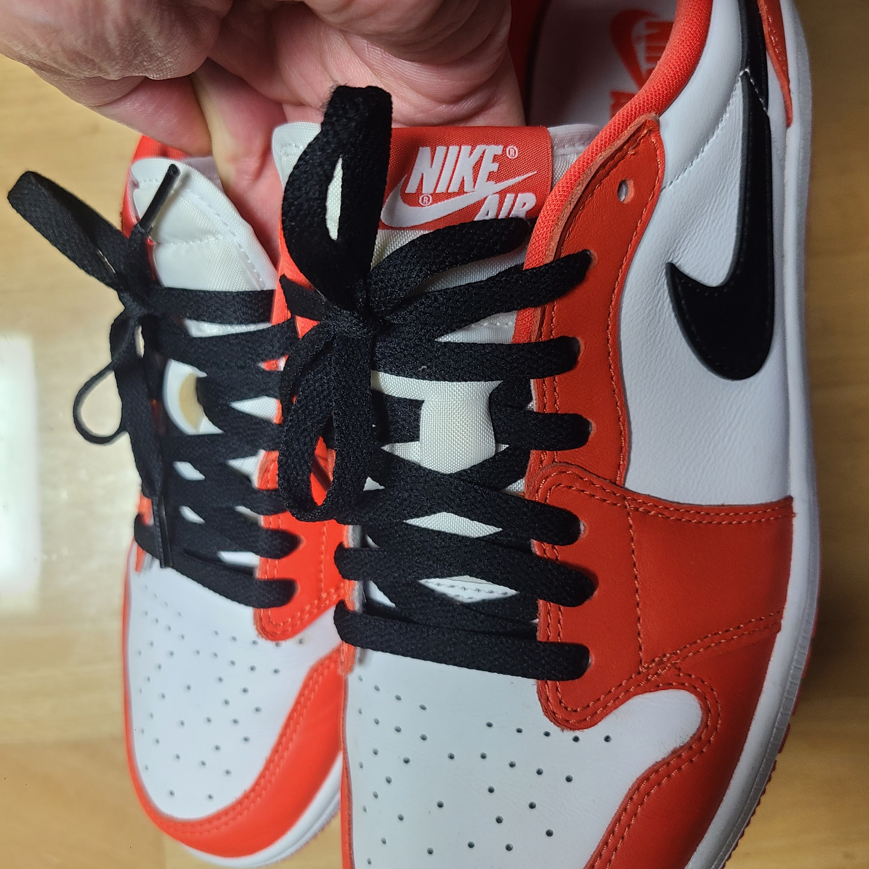 Jordan 1 Low OG Starfish 착용 스타일