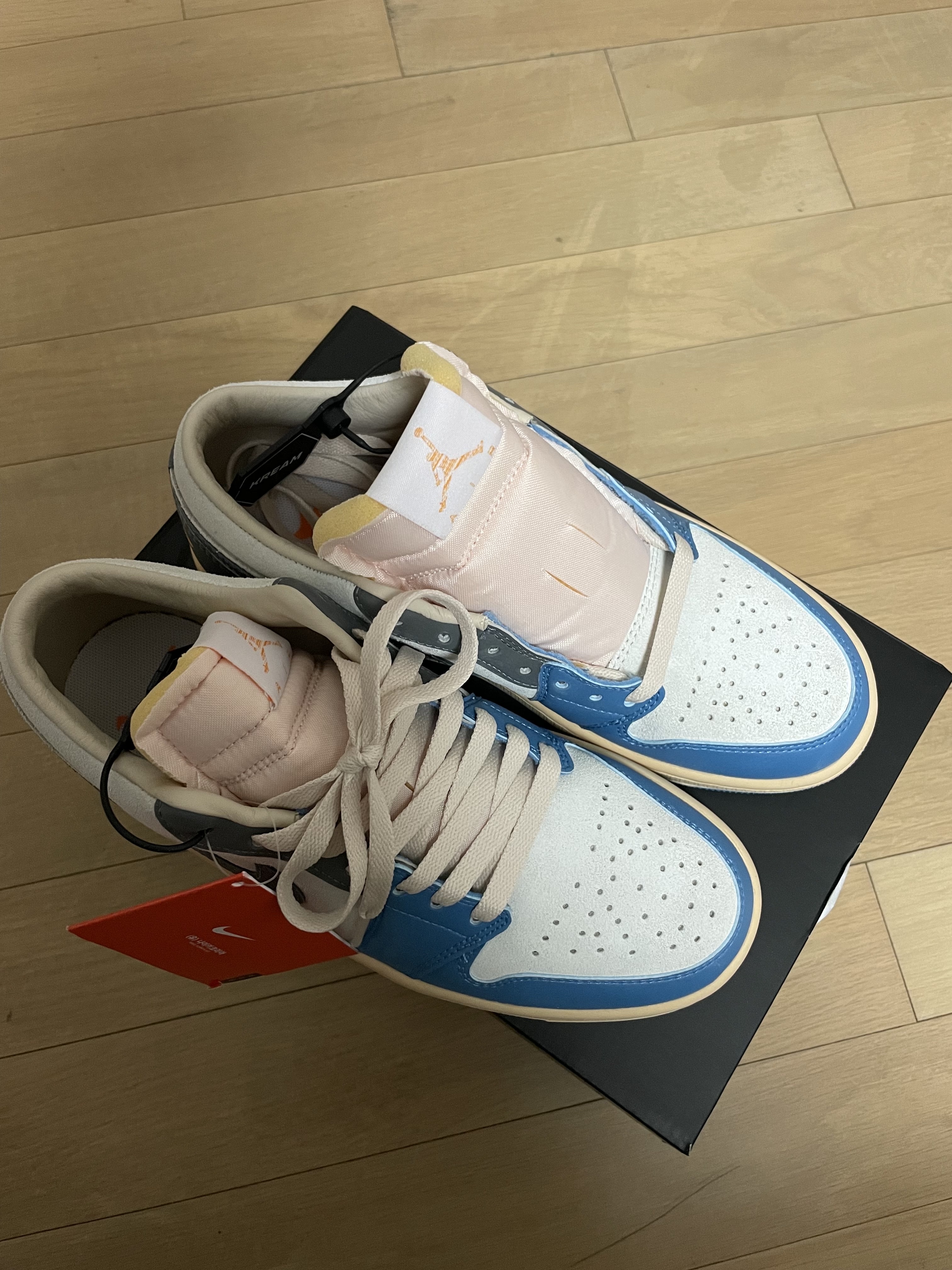 Jordan 1 Low SE Tokyo 96 착용 스타일 - 3