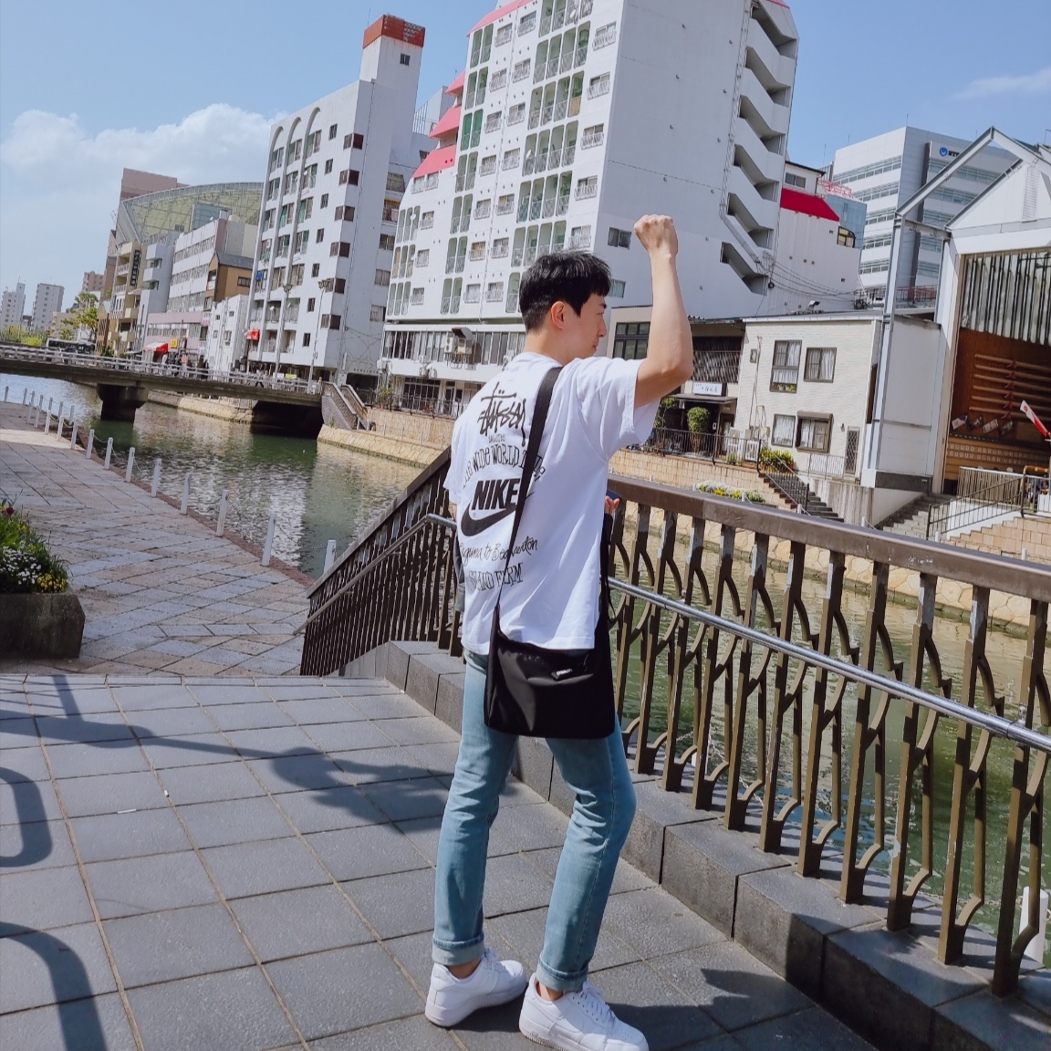 Nike x Stussy T-Shirt White (DV1774-100), Nike Air Force 1 '07 Low White 착용 스타일