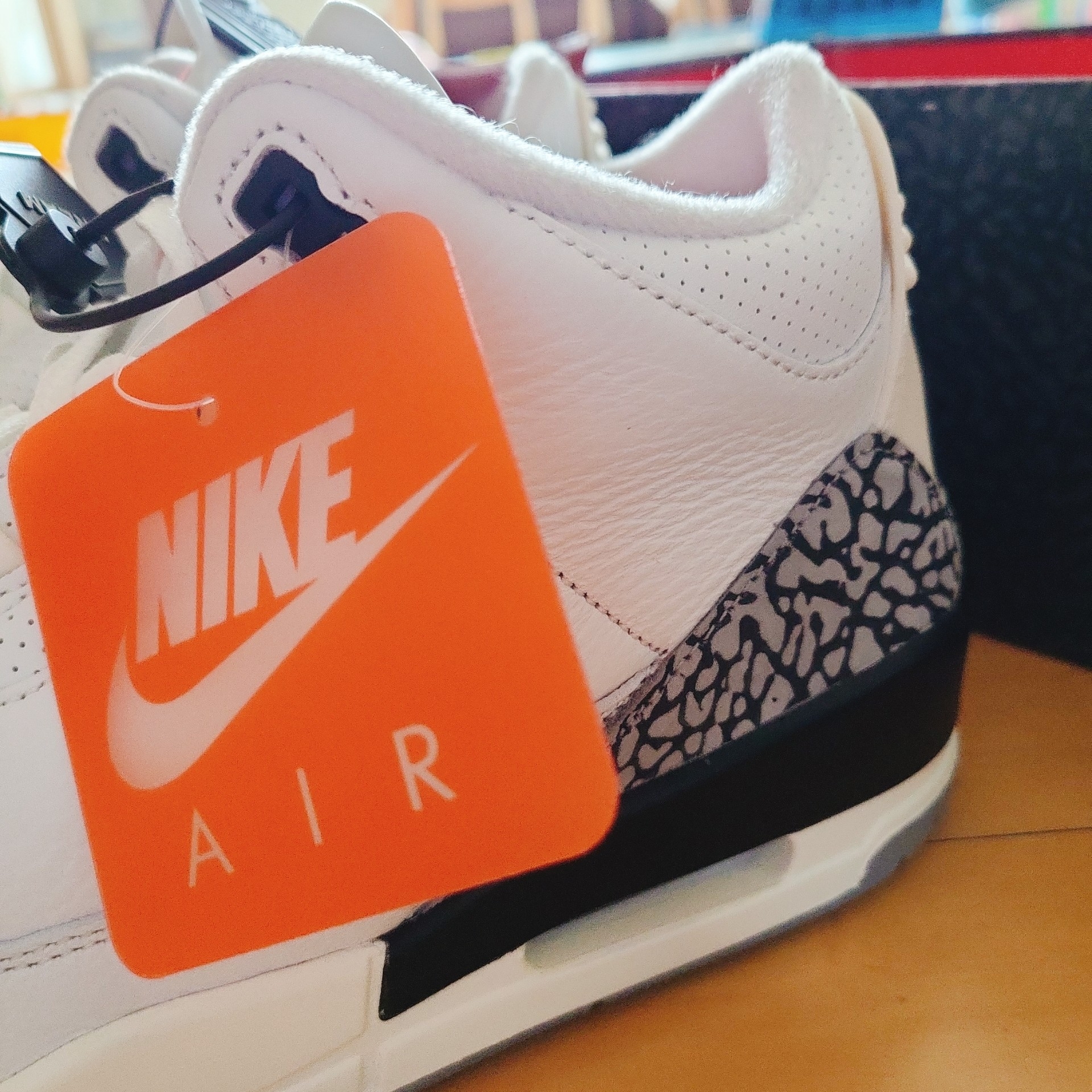 Jordan 3 Retro White Cement Reimagined 착용 스타일 - 1