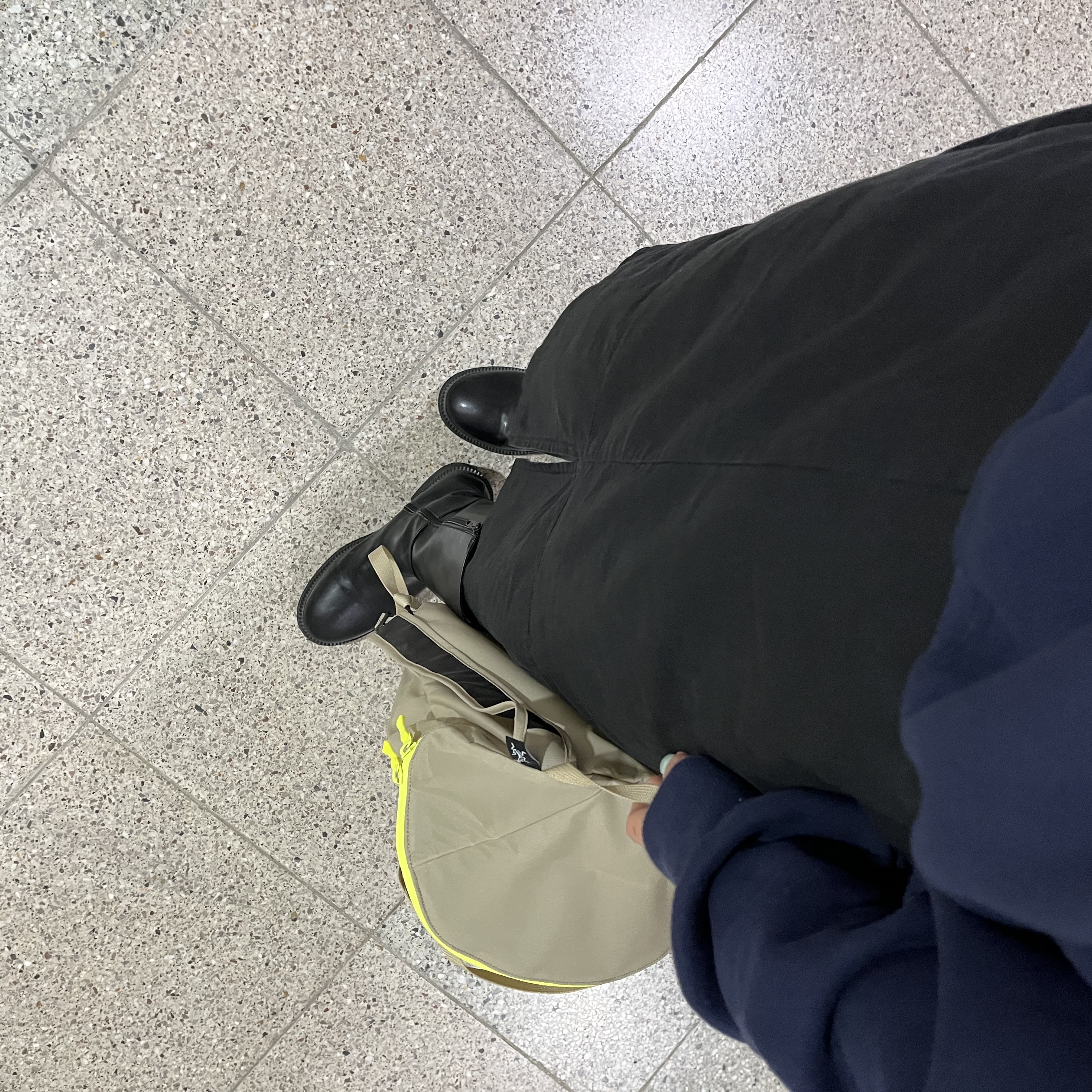 Arc'teryx Heliad 15 Backpack Wicker Sprint 착용 스타일 - 3