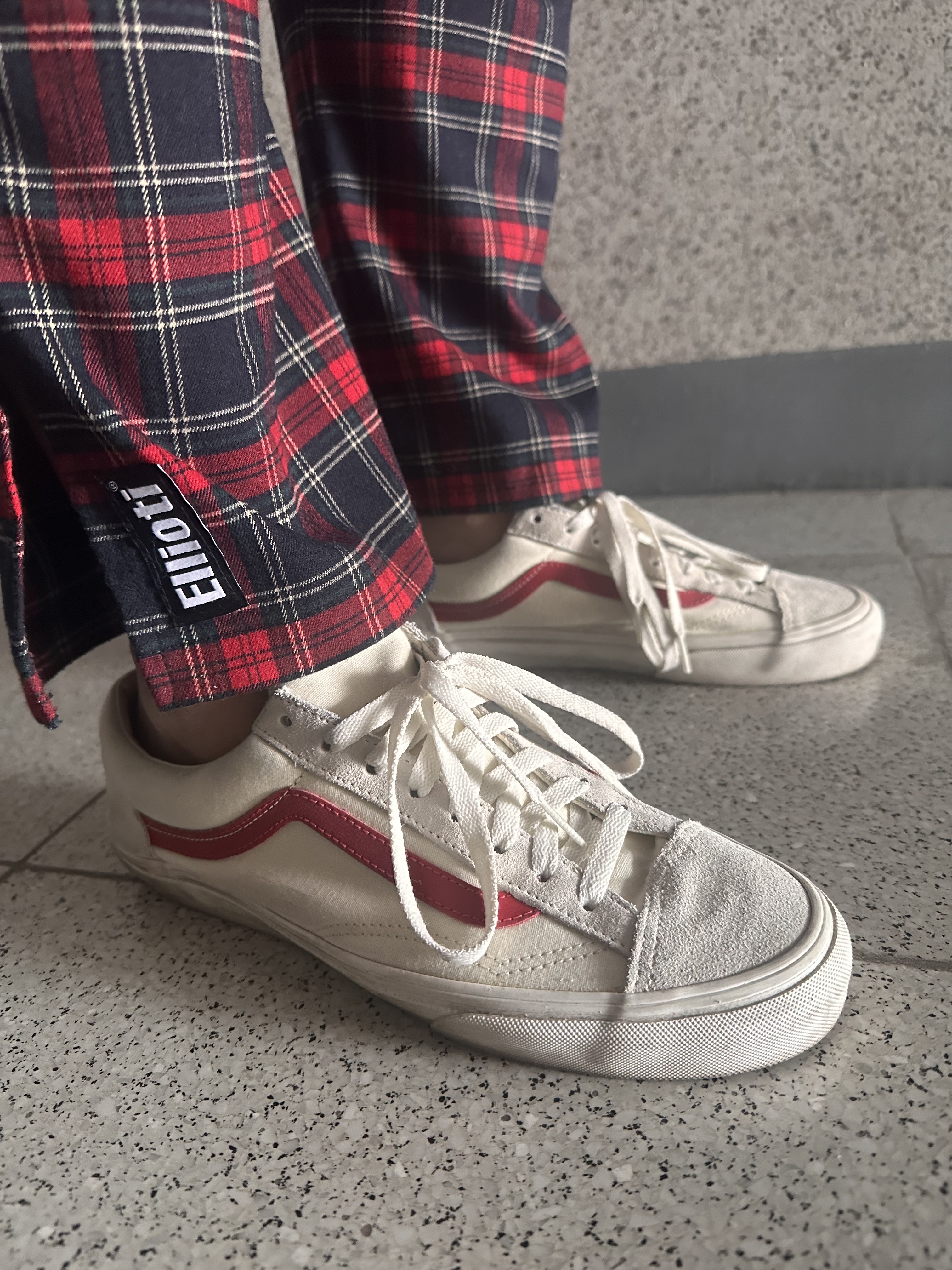 Vans Style 36 Marshmallow Racing Red 착용 스타일 - 5