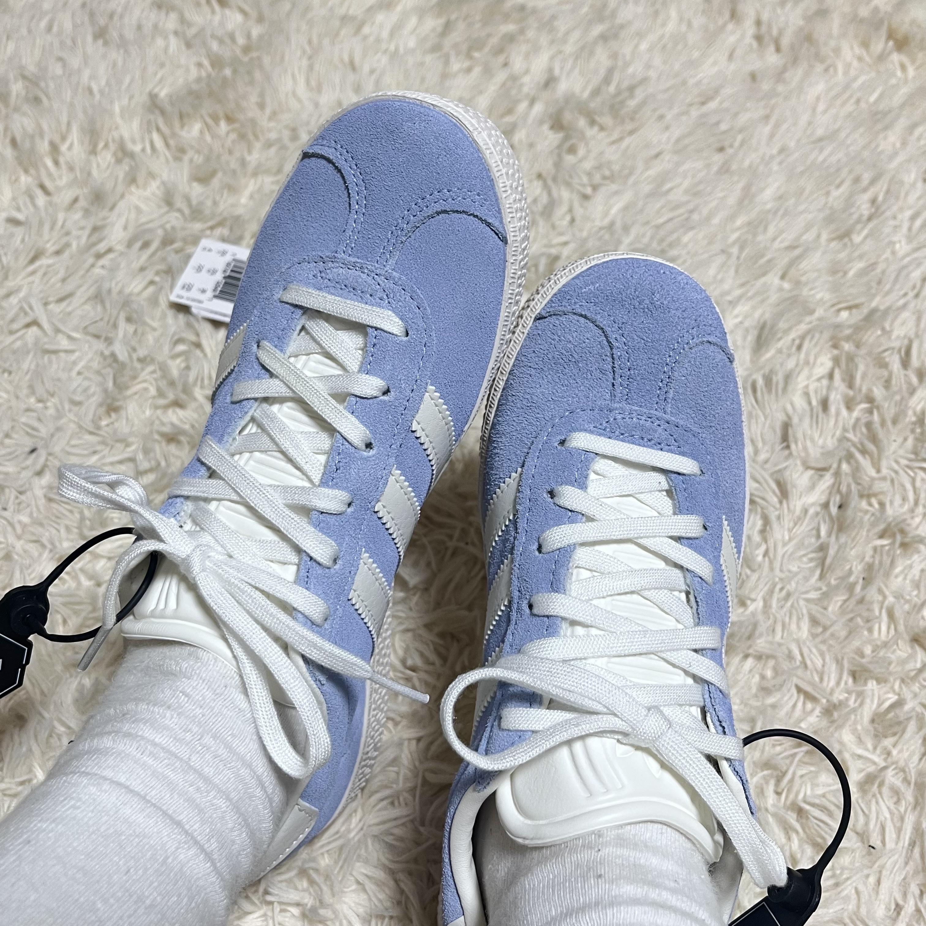 (J) Adidas Gazelle Blue Dawn 착용 스타일 - 2