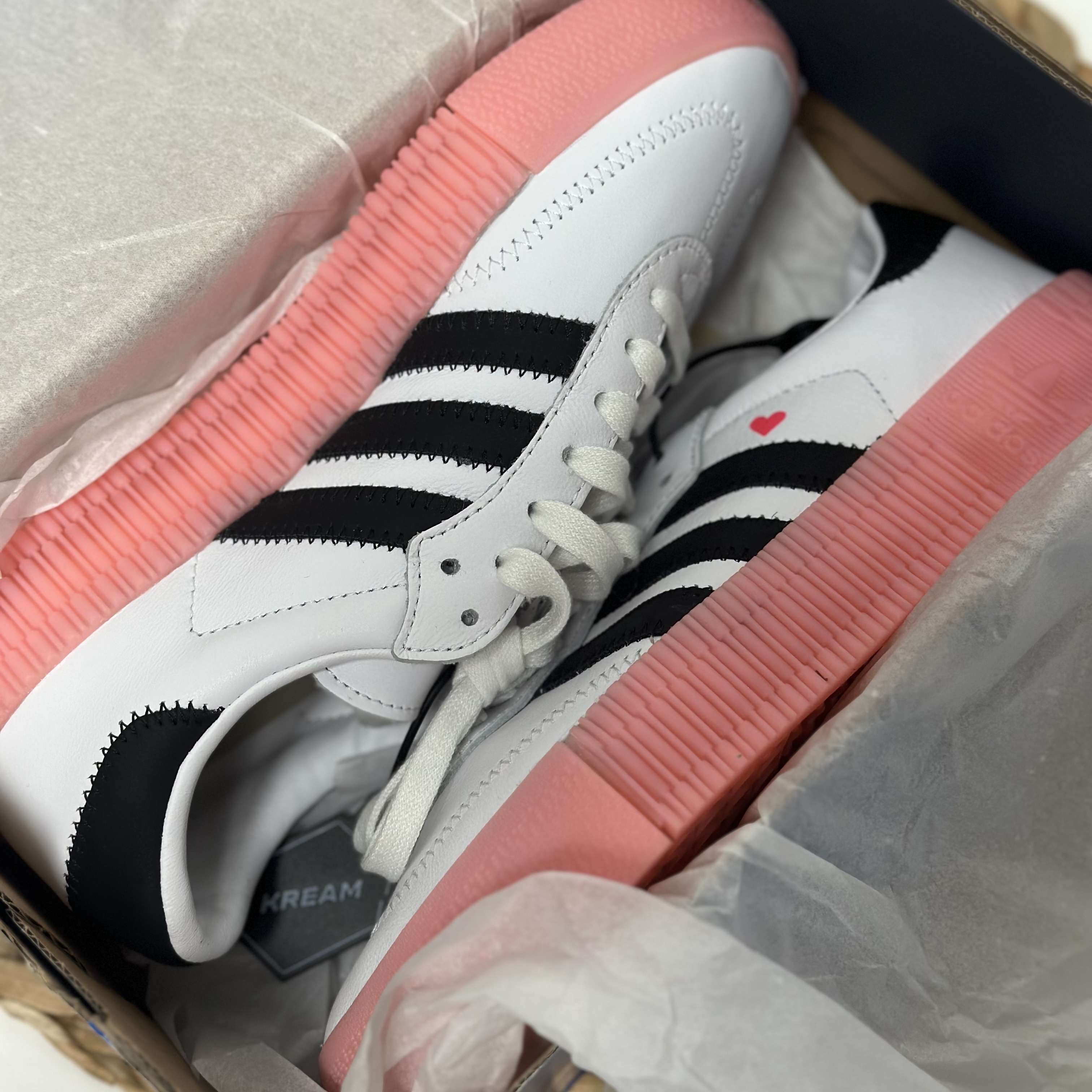 (W) Adidas Sambarose White Pink 착용 스타일 - 3