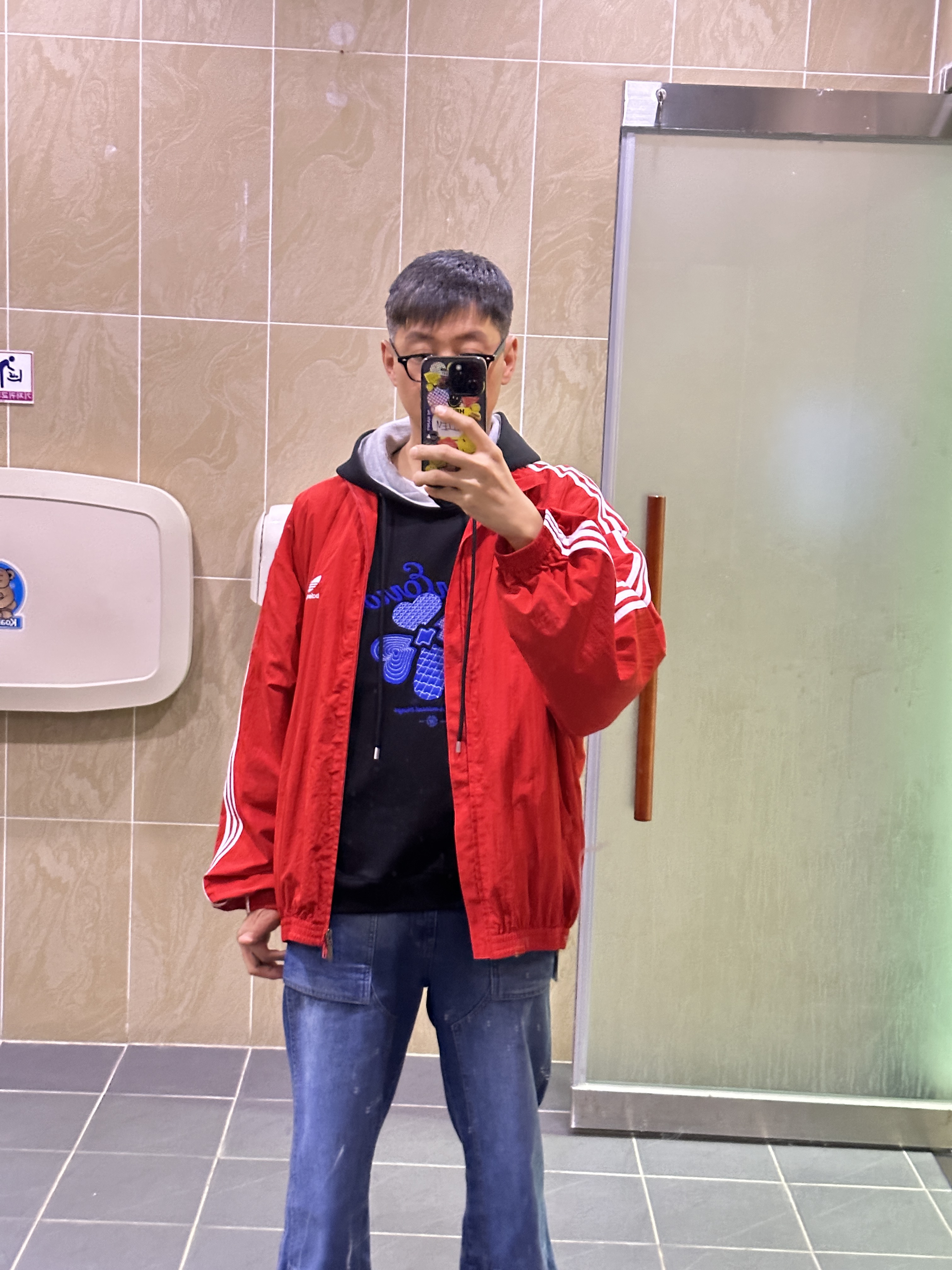 Balenciaga x Adidas Tracksuit Jacket Red, Juun.J Carpenter Denim Blue - 23SS 착용 스타일 - 1