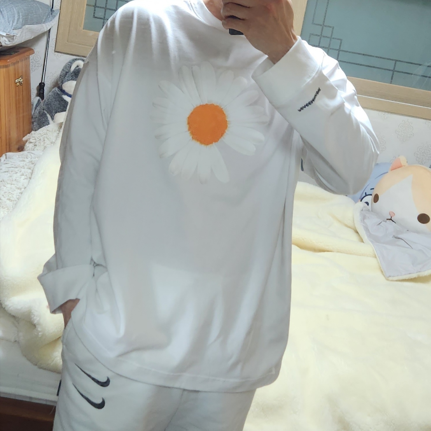 Nike x Peaceminusone LS T-Shirt White (DR0098-100) 착용 스타일