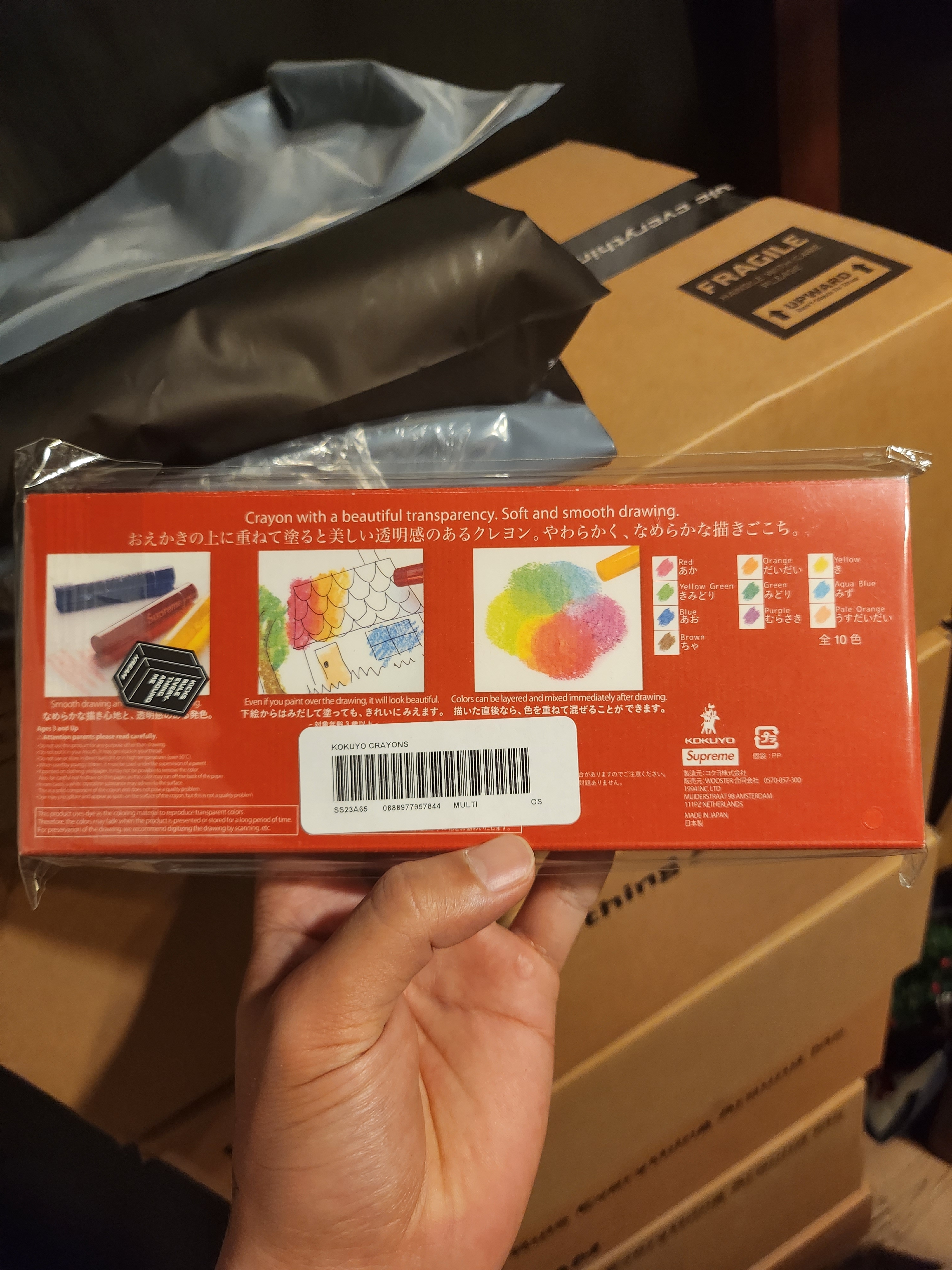 Supreme x Kokuyo Translucent Crayons Multicolor (Pack Of 10) 착용 스타일 - 2