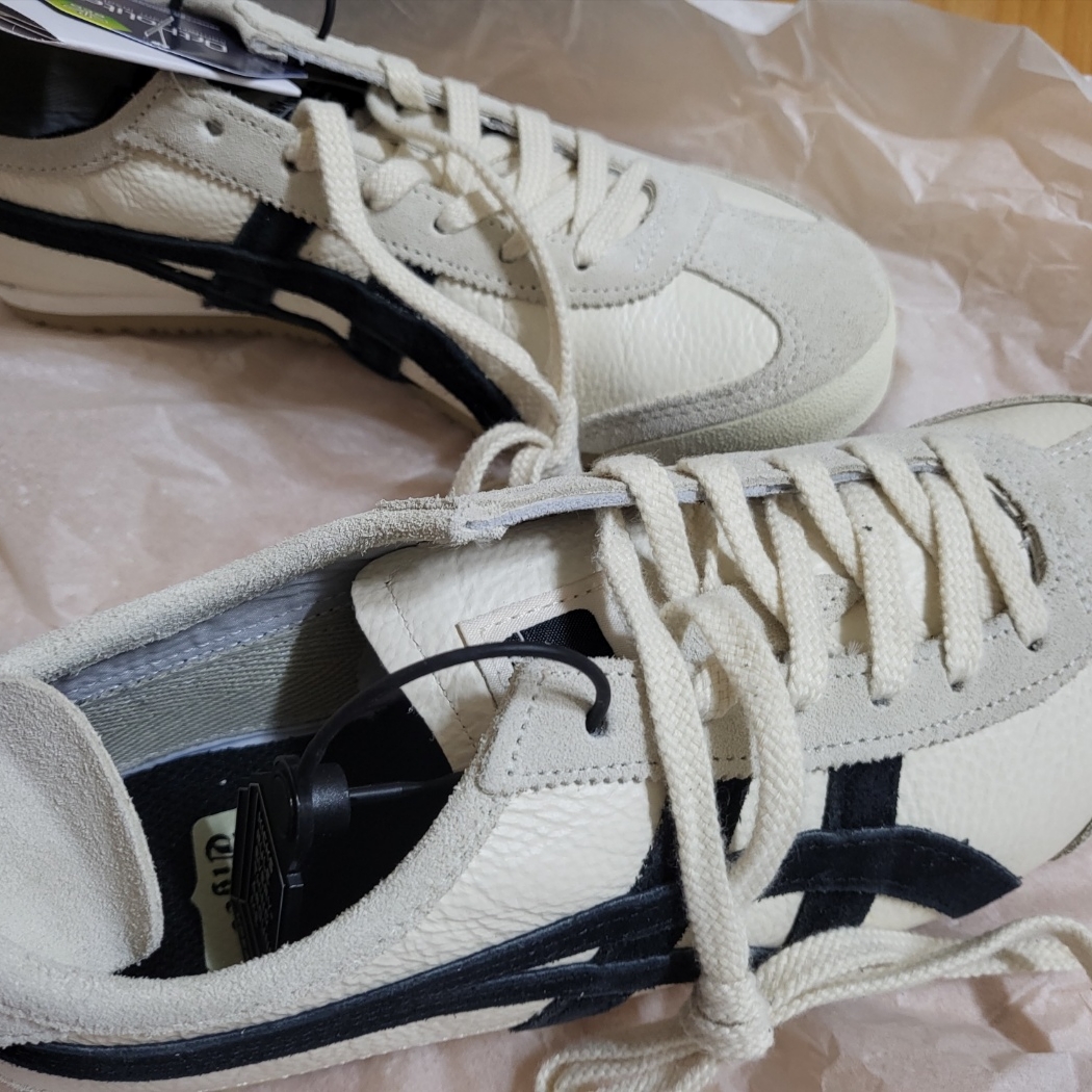 Onitsuka Tiger Mexico 66 Vintage White Black 착용 스타일