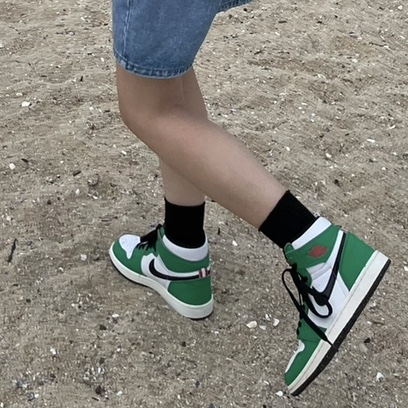 (W) Jordan 1 Retro High OG Lucky Green 착용 스타일