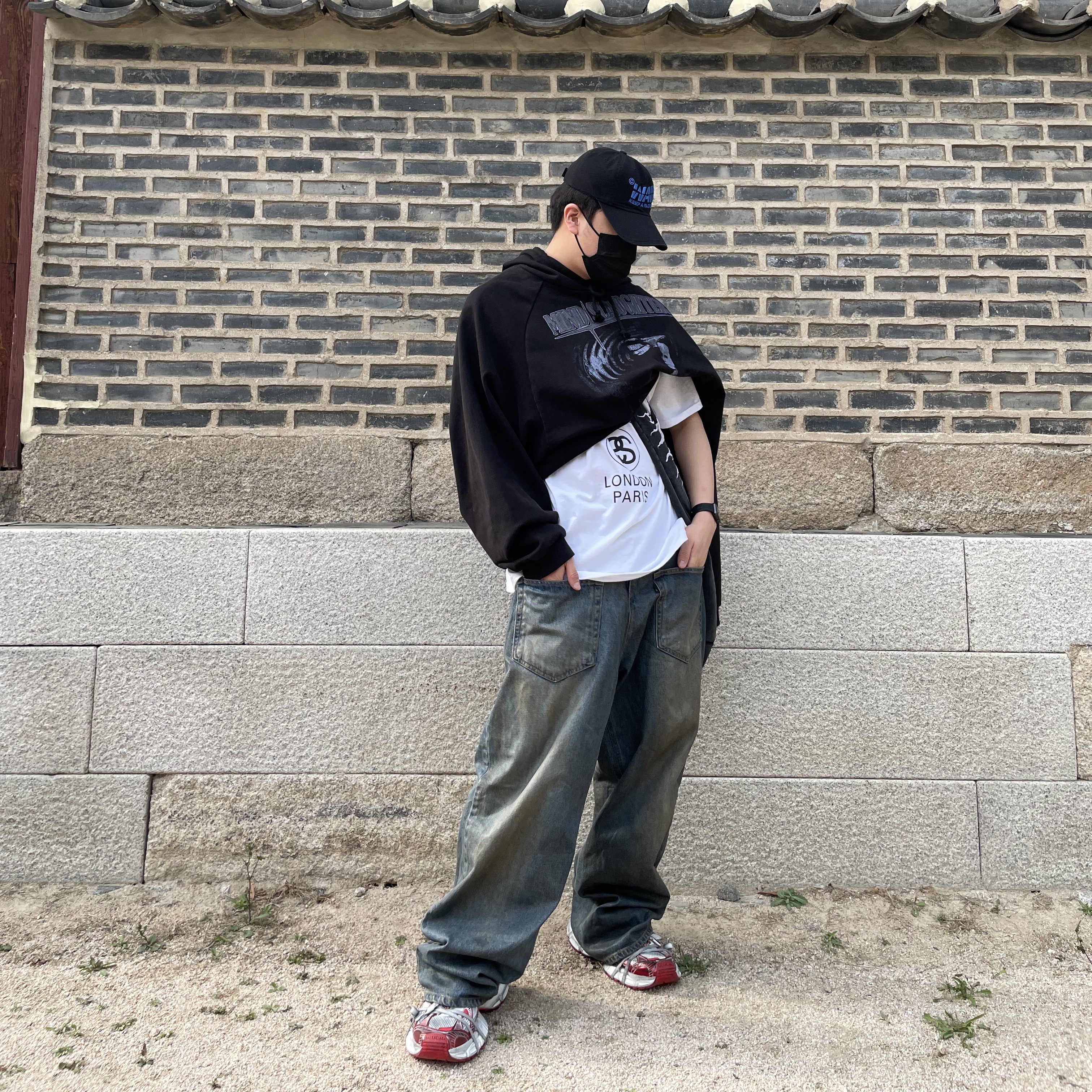 Balenciaga 3XL Sneakers White Red, Project G/R Mind Slaughter Vintage Washeed Hoodie Black 착용 스타일 - 4