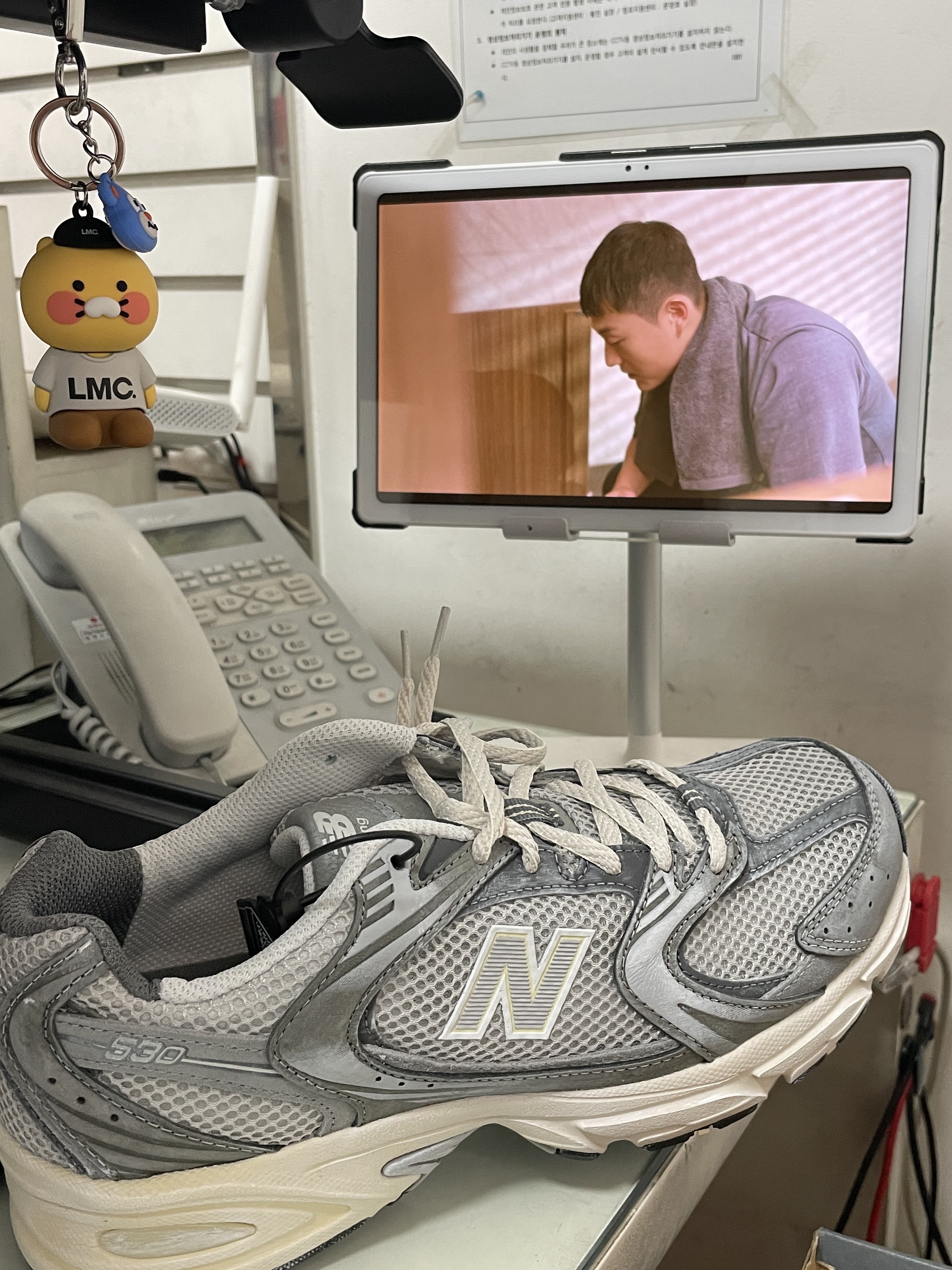 New Balance 530 Premium Vintage Grey Matter 착용 스타일 - 4