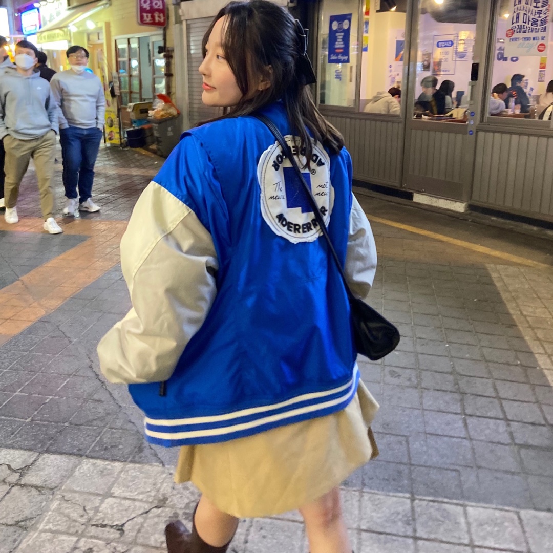 Converse x Ader Error Shapes Varsity Jacket Cobalt 착용 스타일 - 3