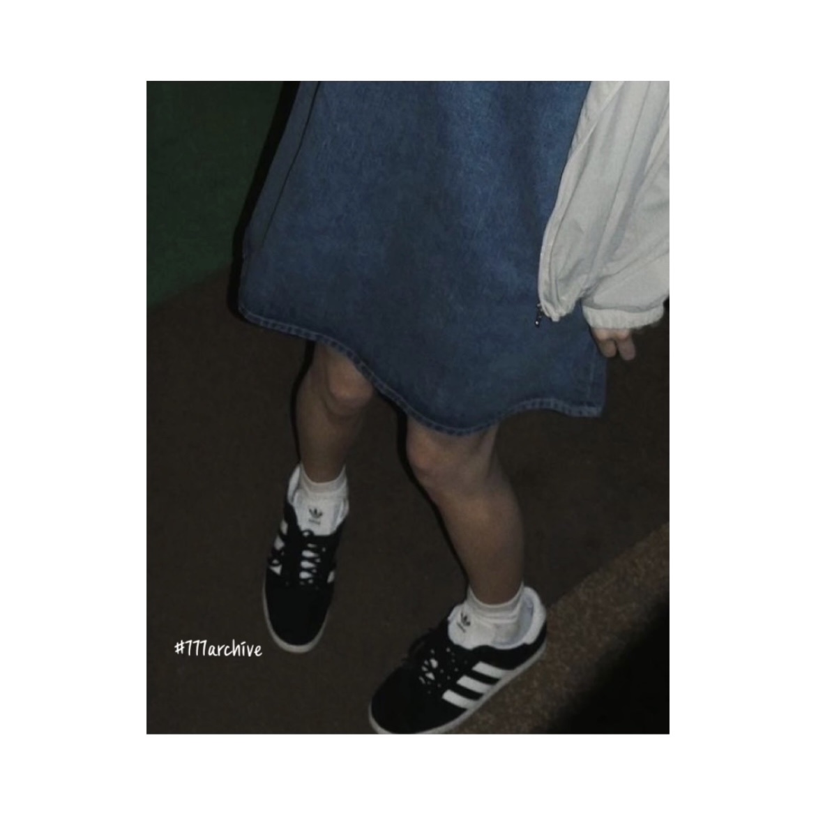 Adidas Gazelle Core Black White, Adidas Gazelle 85 Core Black 착용 스타일 - 3