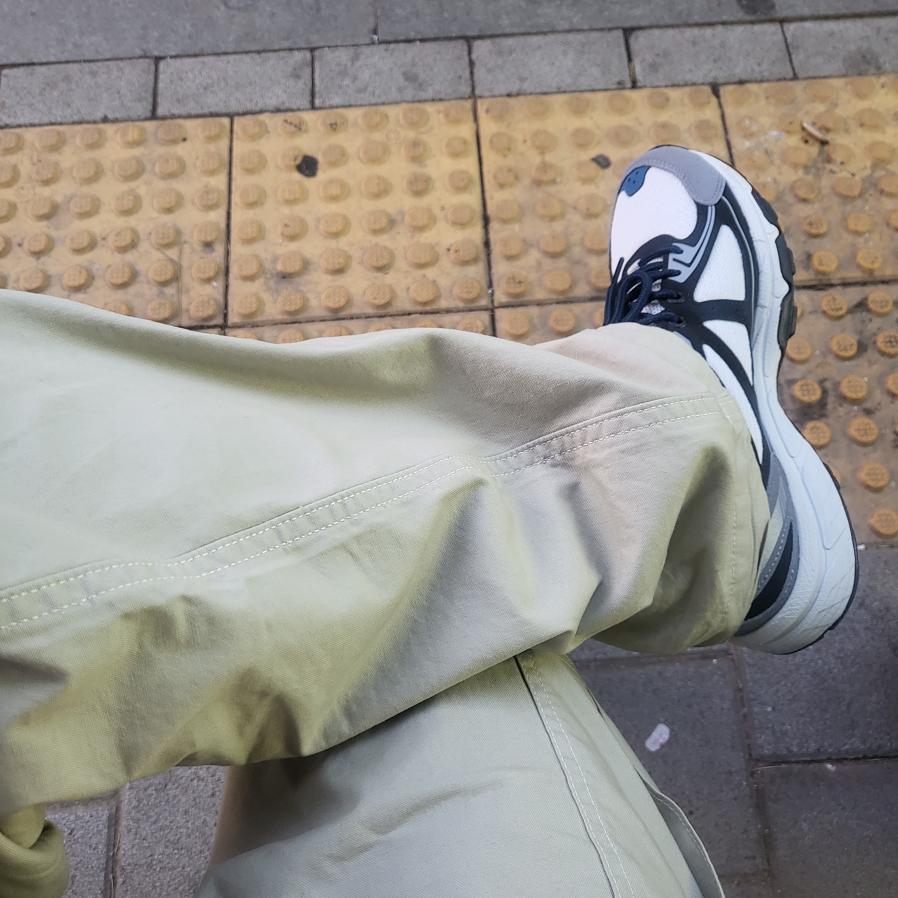 Asics Gel-Venture 6 SPS Glacier Grey 착용 스타일