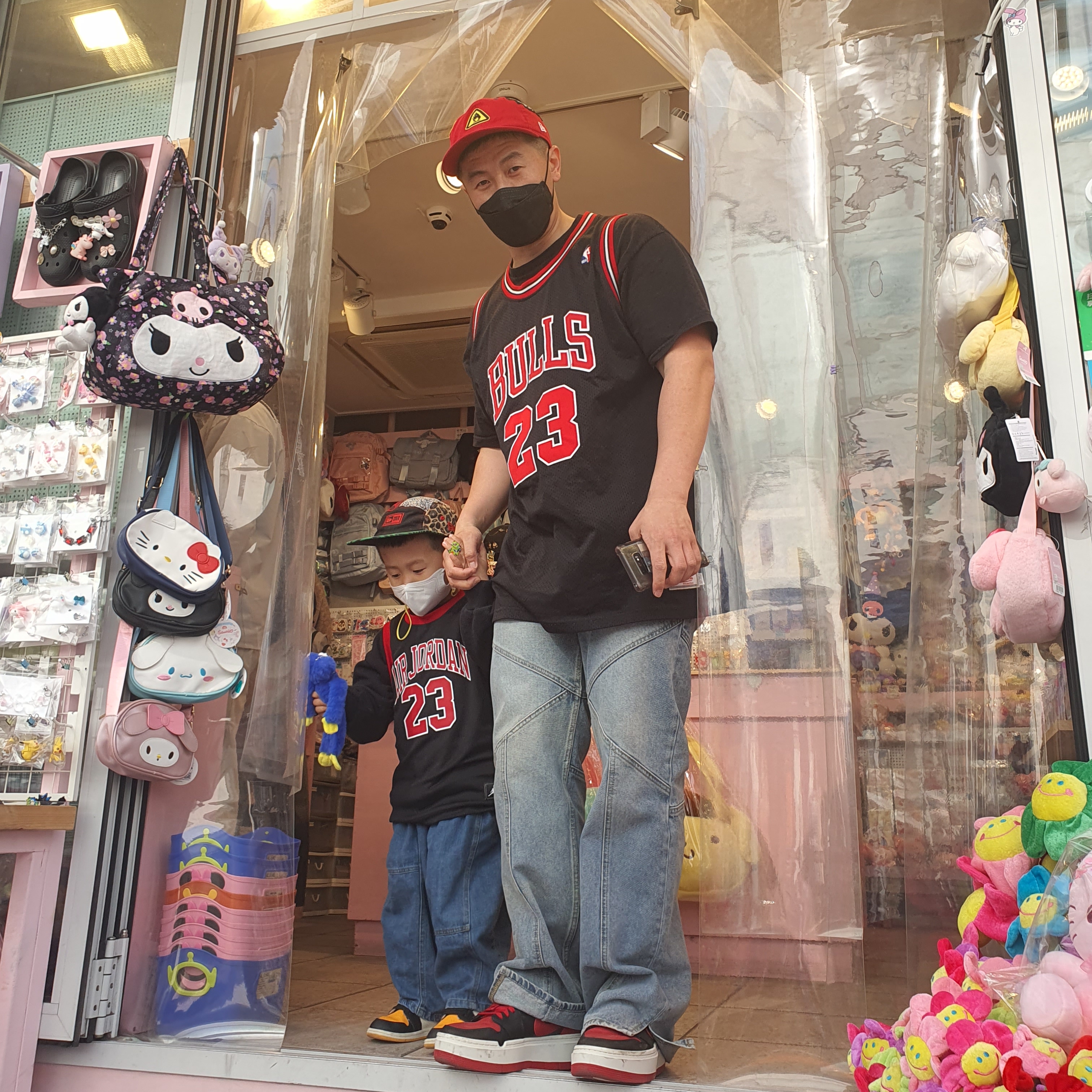 (W) Jordan 1 Elevate Low SE Bred, (TD) Jordan 1 Retro High OG Taxi 착용 스타일