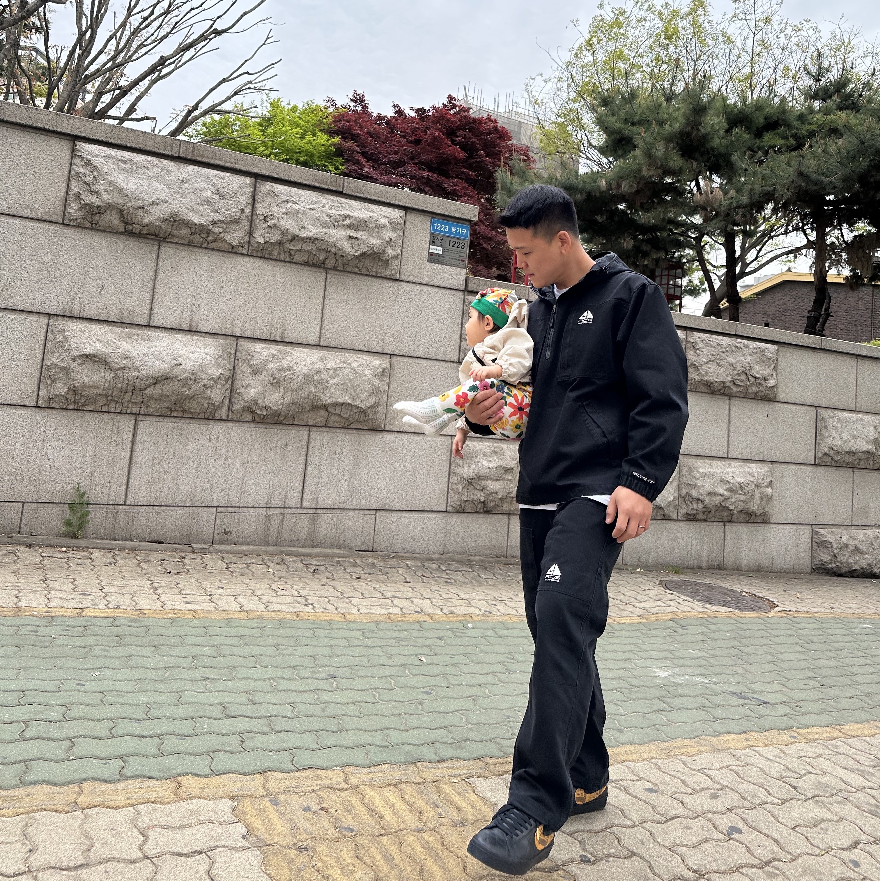 Supreme x Nike ACG Denim Pullover Black - 22FW, Supreme x Nike ACG Belted Denim Pants Black - 22FW 착용 스타일 - 2