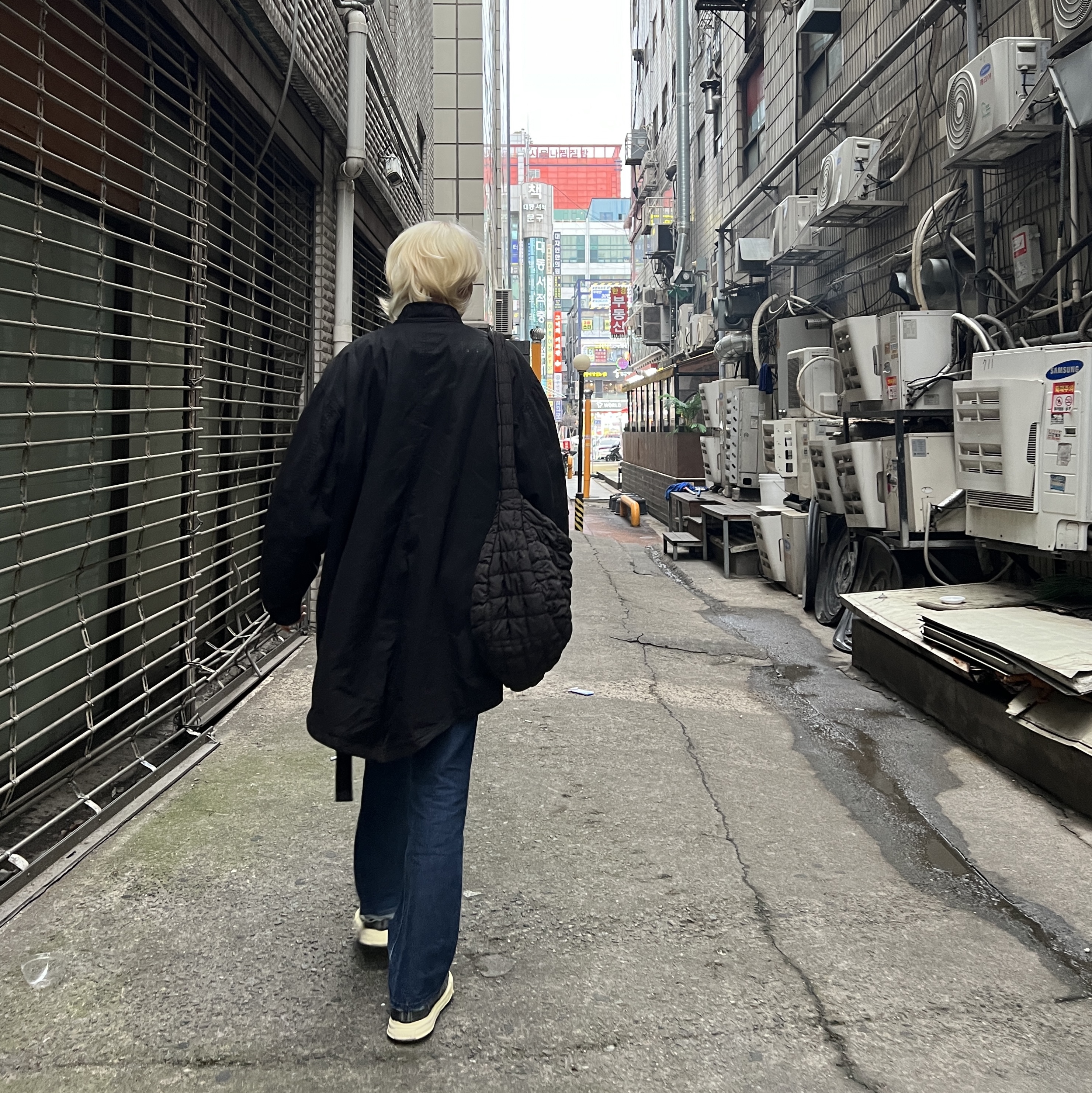 Maison Mihara Yasuhiro Peterson OG Sole Paraffin Leather Low-top Sneakers Black, Peaceminusone O-Ring Belt #2 Black 착용 스타일 - 4