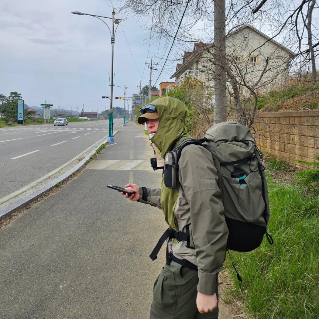Nike ACG 36 Backpack Medium Olive, Nike ACG Smith Summit Cargo Pants Cargo Khaki - US/EU 착용 스타일