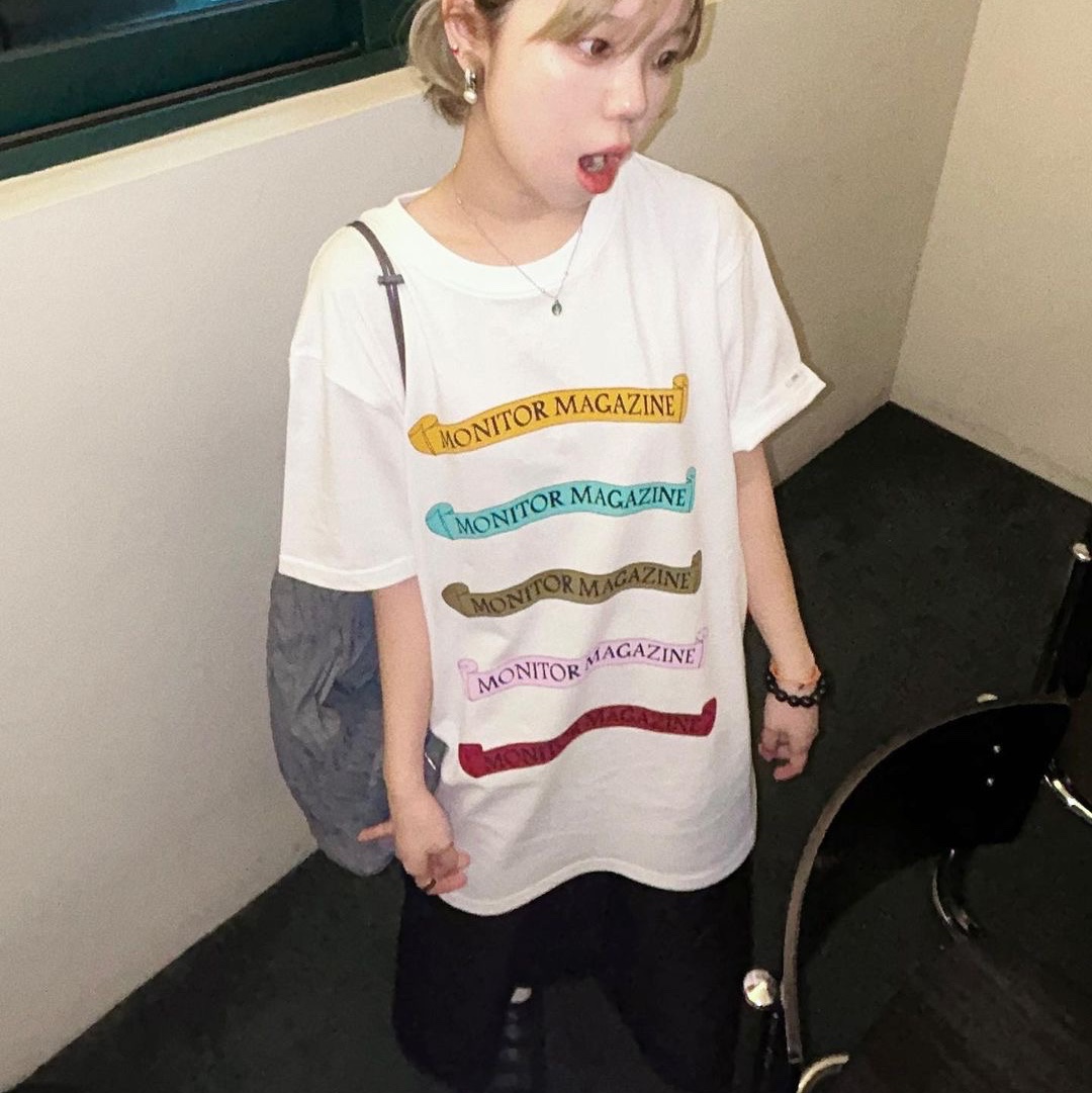 Safarispot Flag Magazine Tee White 착용 스타일 - 1