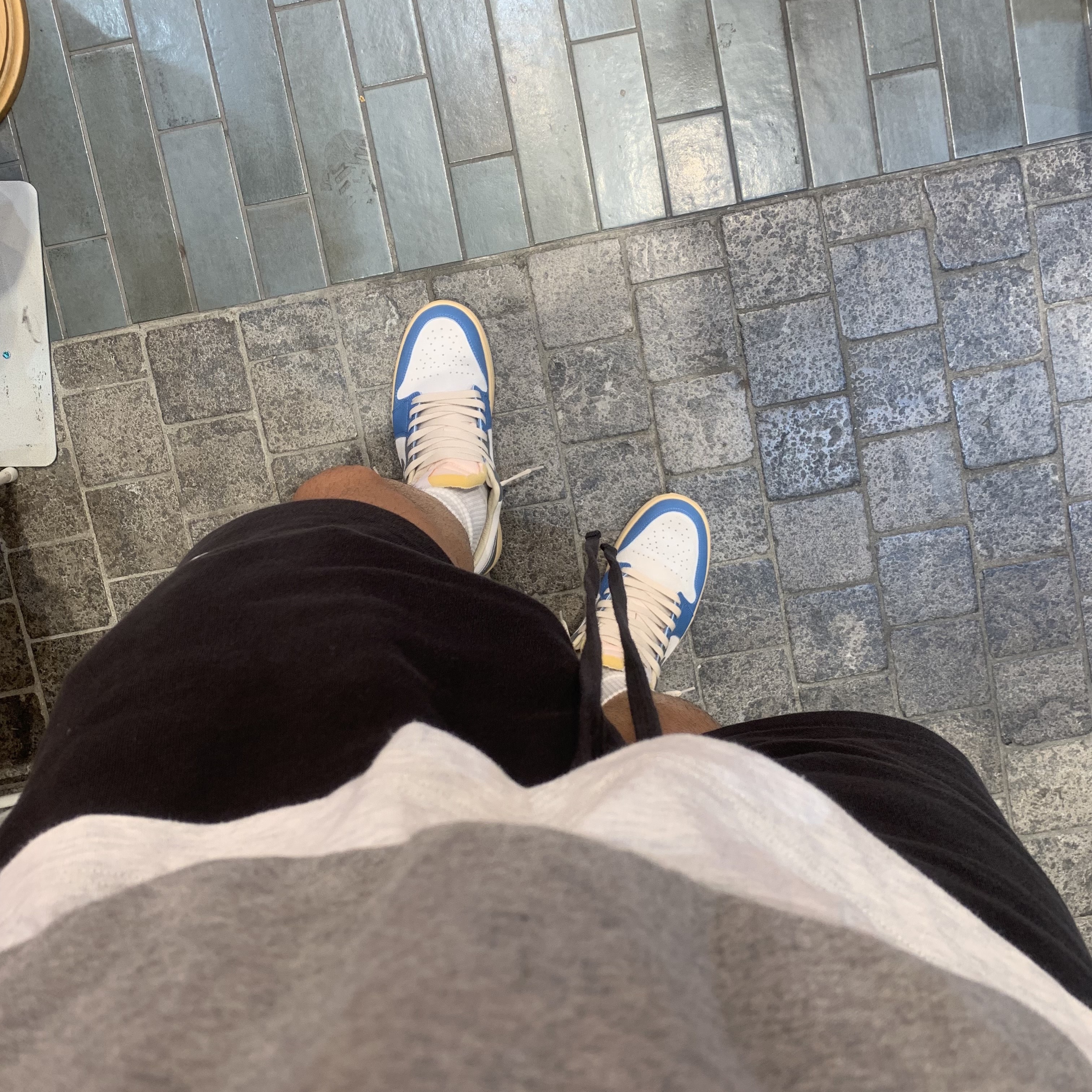 Jordan 1 Low SE Tokyo 96, Essentials 1977 Shorts Iron - 22SS 착용 스타일