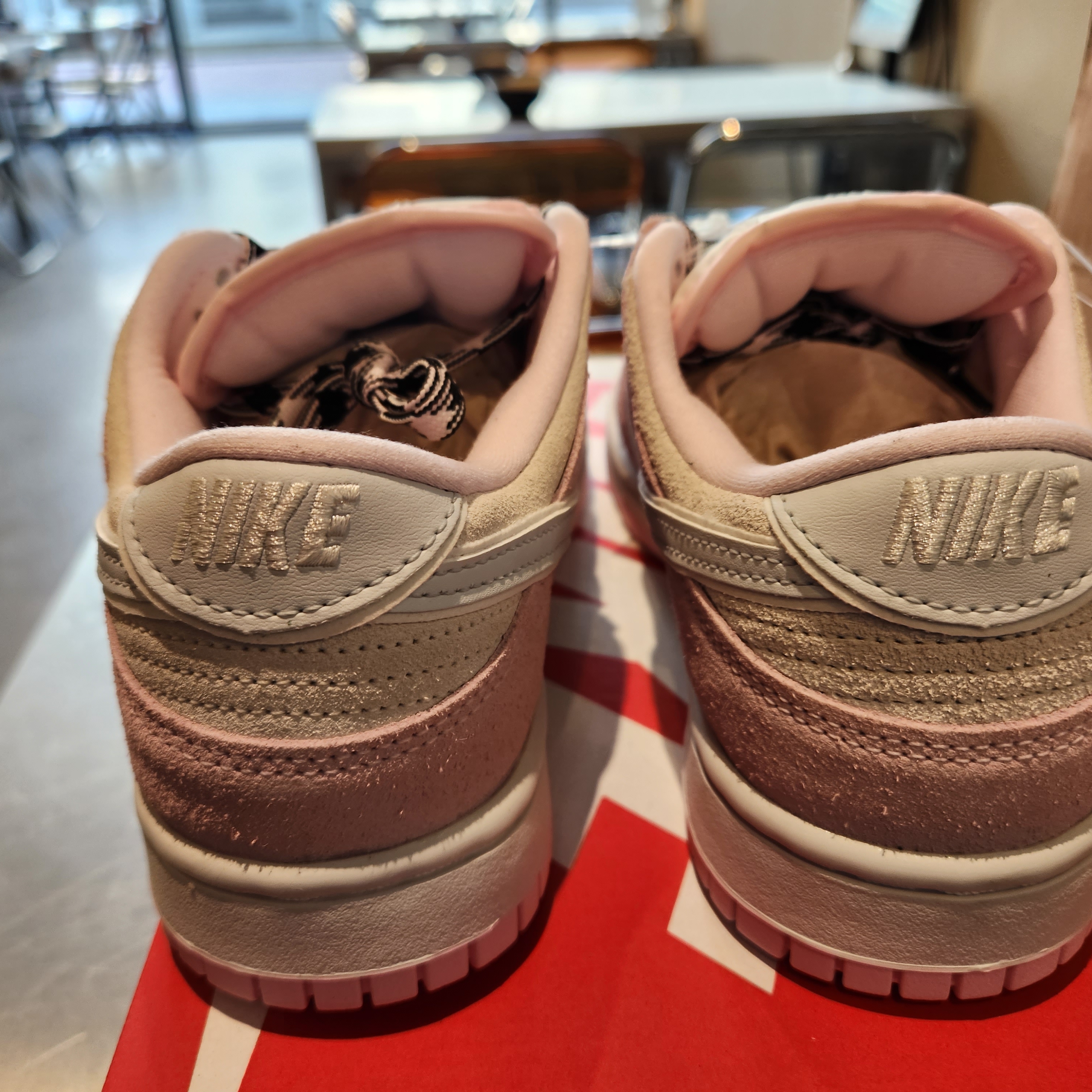 (W) Nike Dunk Low LX Pink Foam 착용 스타일 - 4
