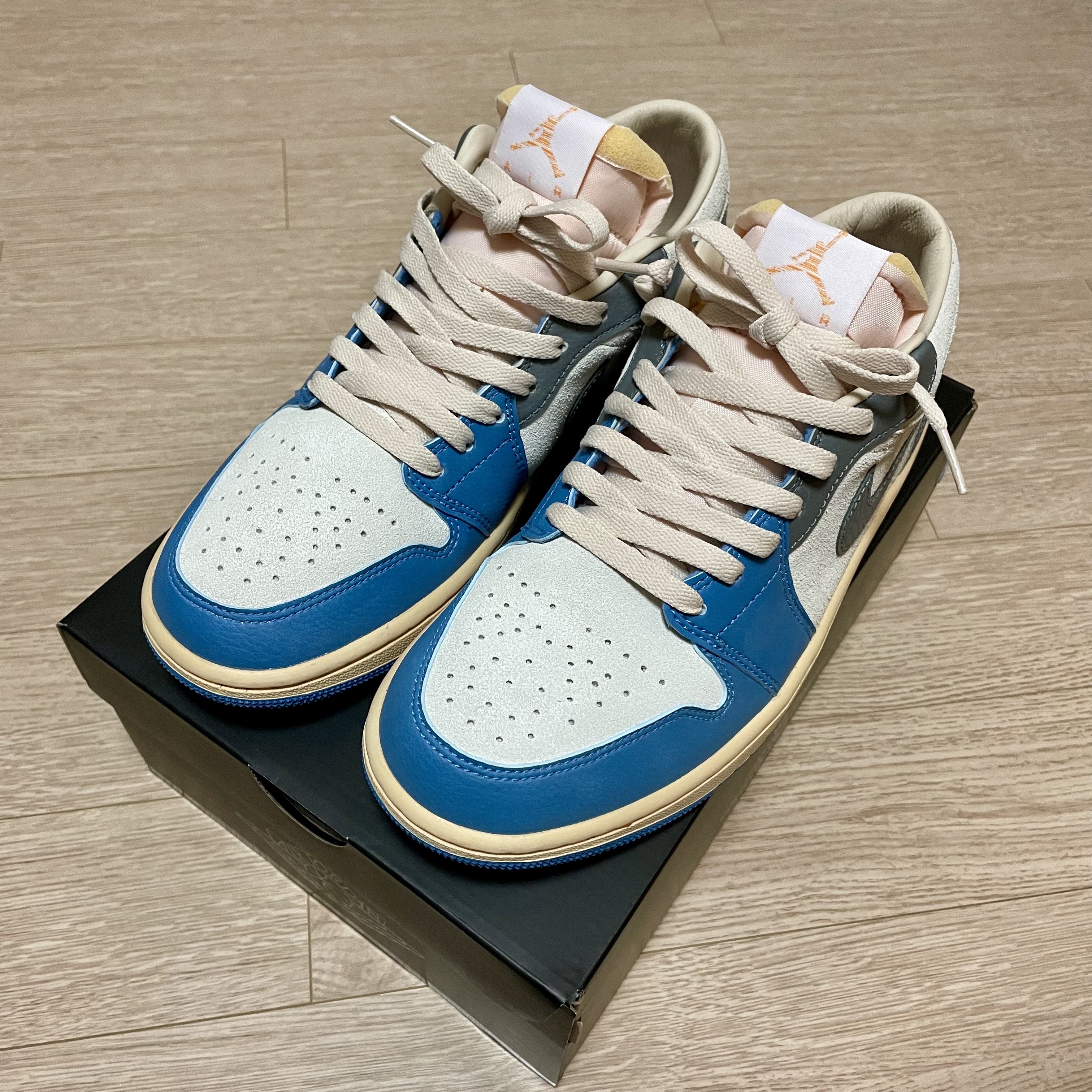 Jordan 1 Low SE Tokyo 96 착용 스타일