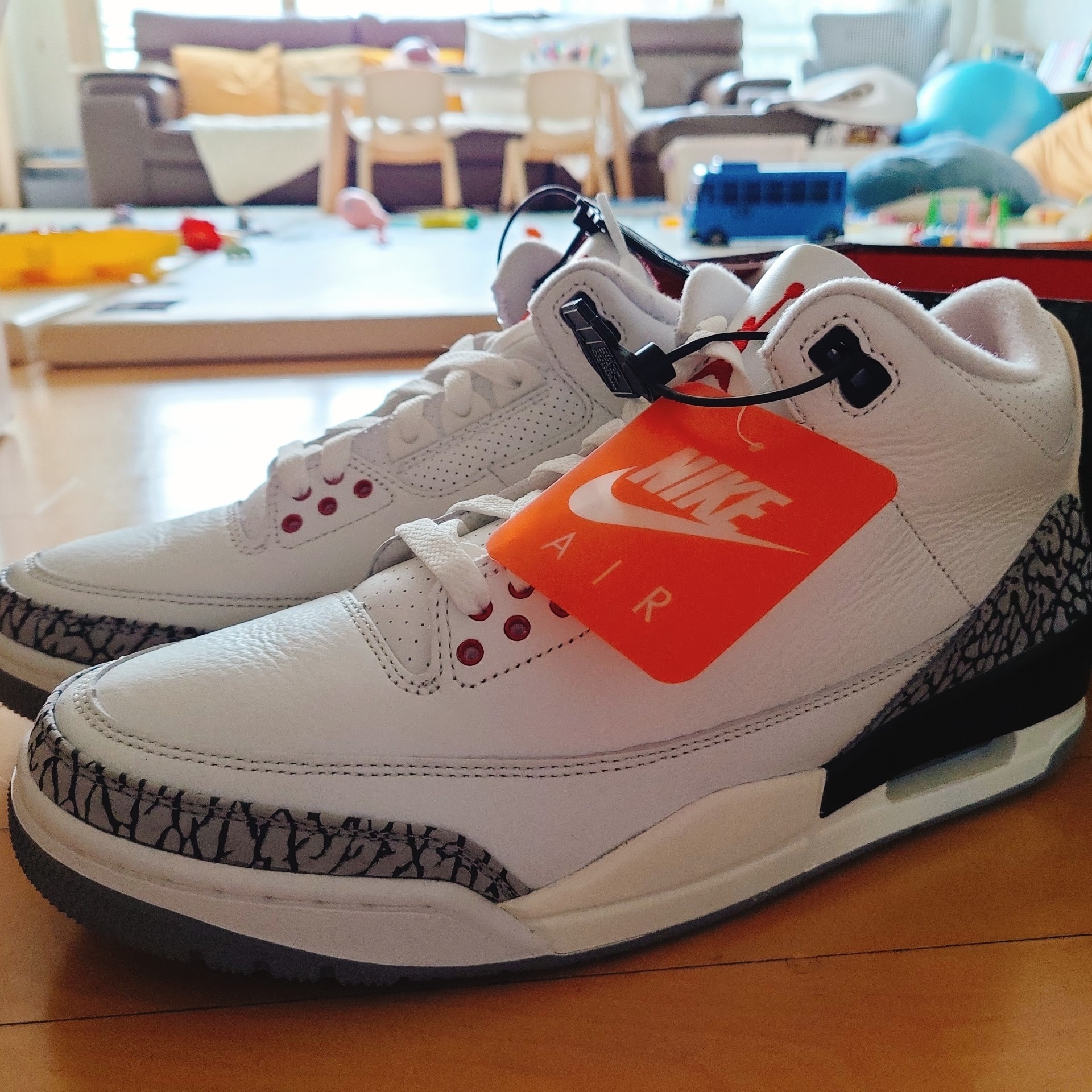 Jordan 3 Retro White Cement Reimagined 착용 스타일 - 2