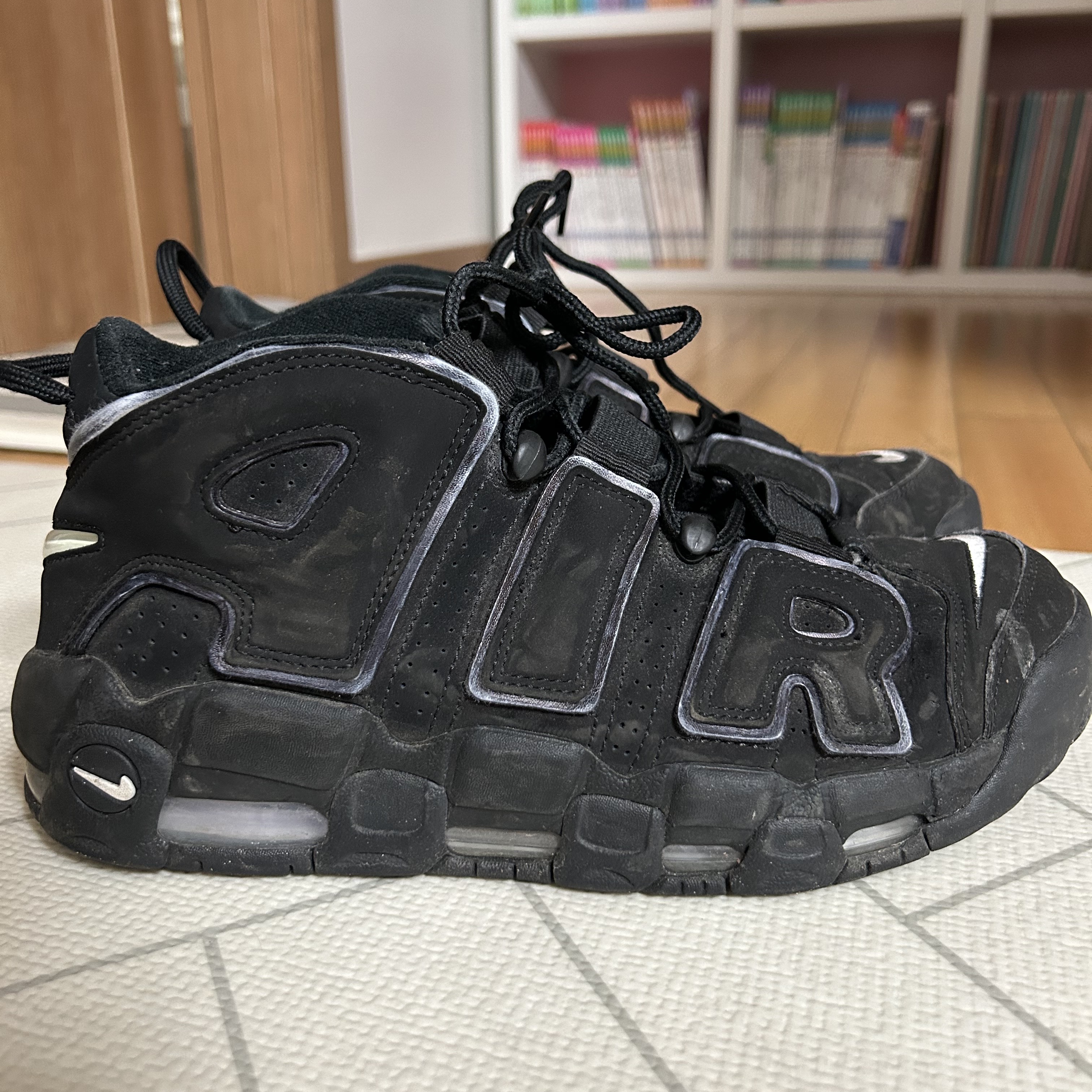 Nike Air More Uptempo Black White 2020 착용 스타일