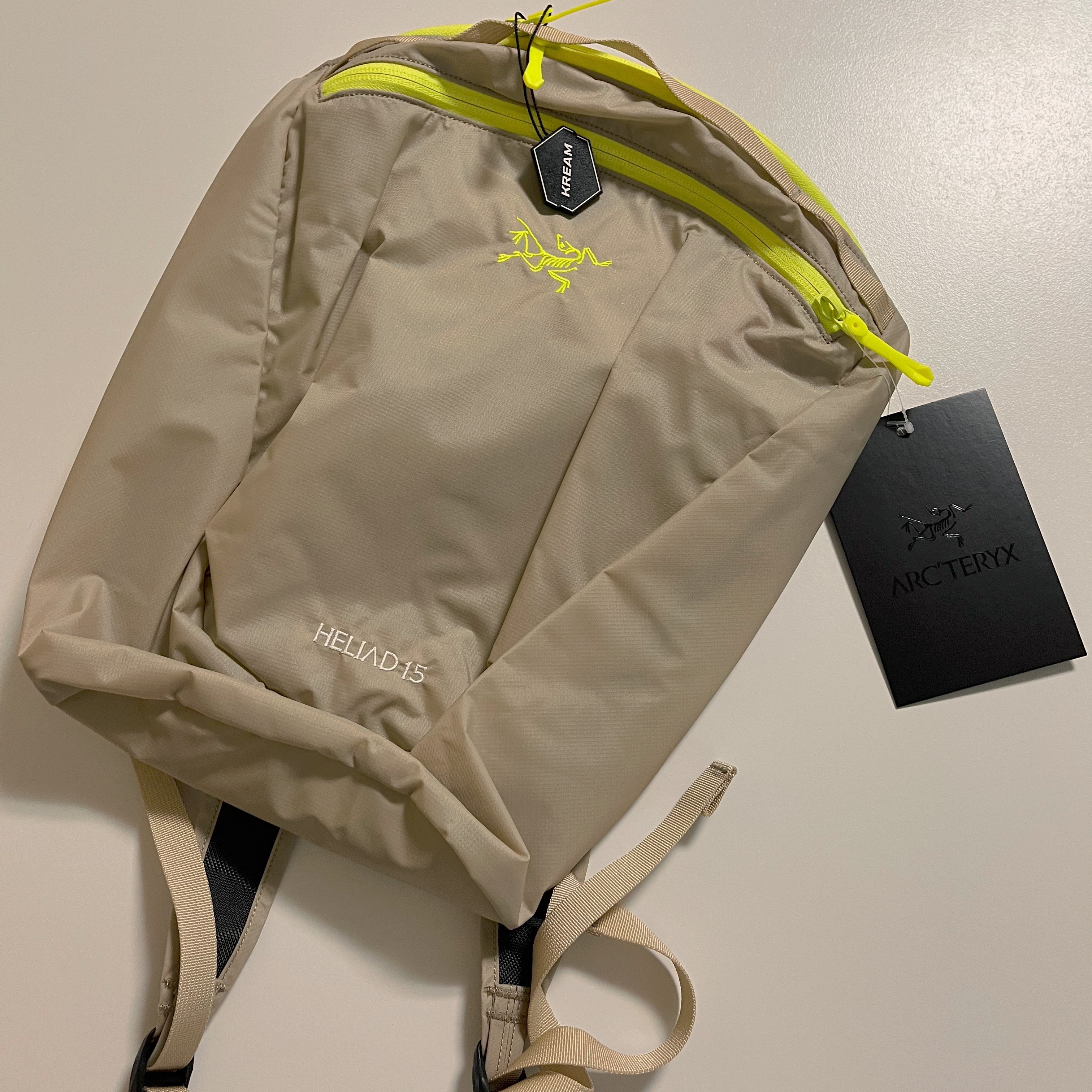 Arc'teryx Heliad 15 Backpack Wicker Sprint 착용 스타일 - 1