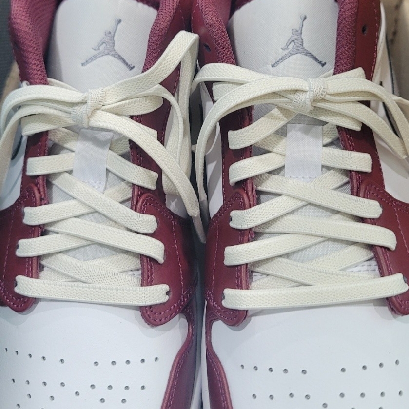 Jordan 1 Low Cherrywood Red 착용 스타일