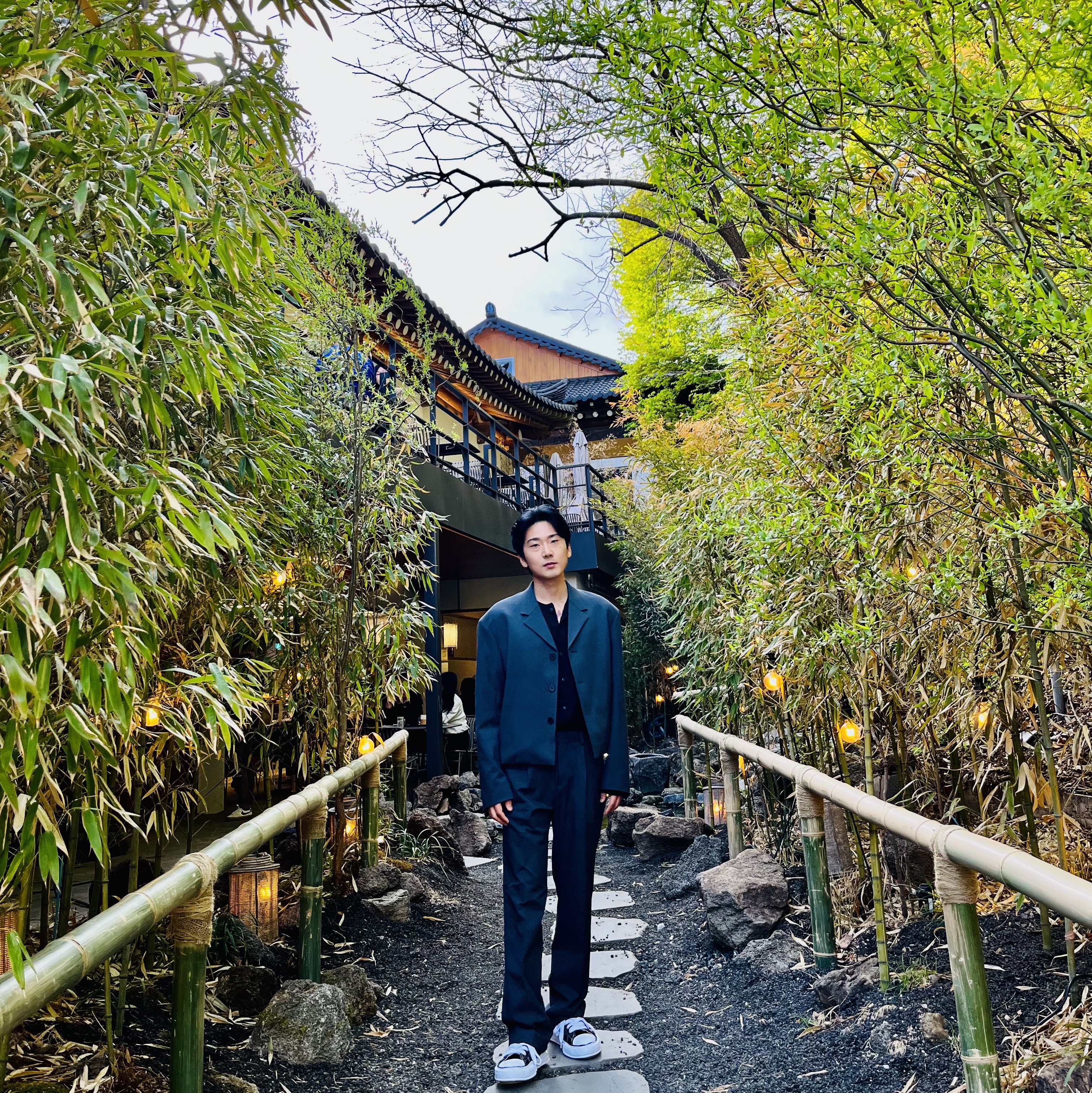 Maison Mihara Yasuhiro Peterson OG Sole Canvas Low Sneakers Black 착용 스타일