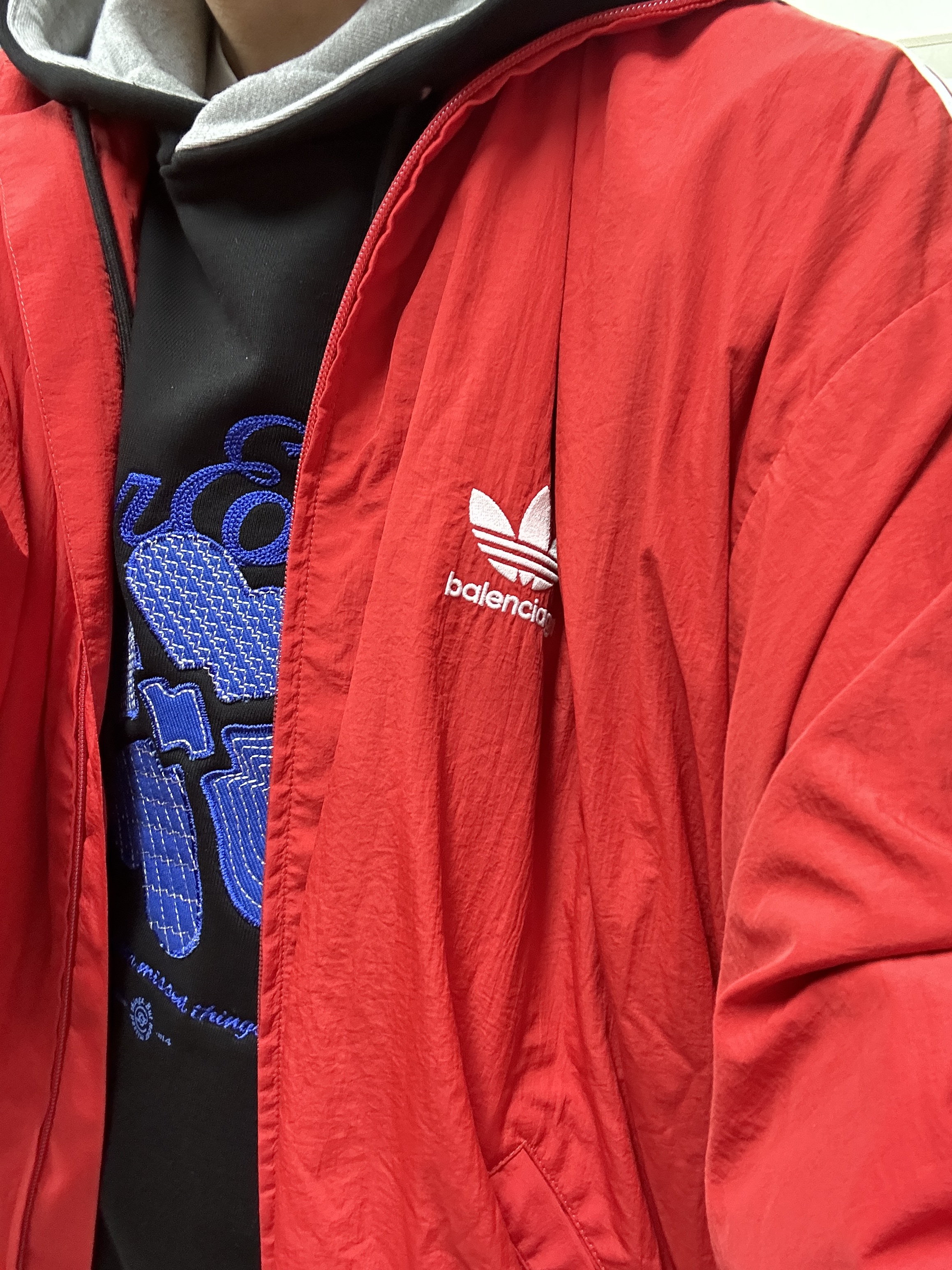 Balenciaga x Adidas Tracksuit Jacket Red, Juun.J Carpenter Denim Blue - 23SS 착용 스타일 - 2