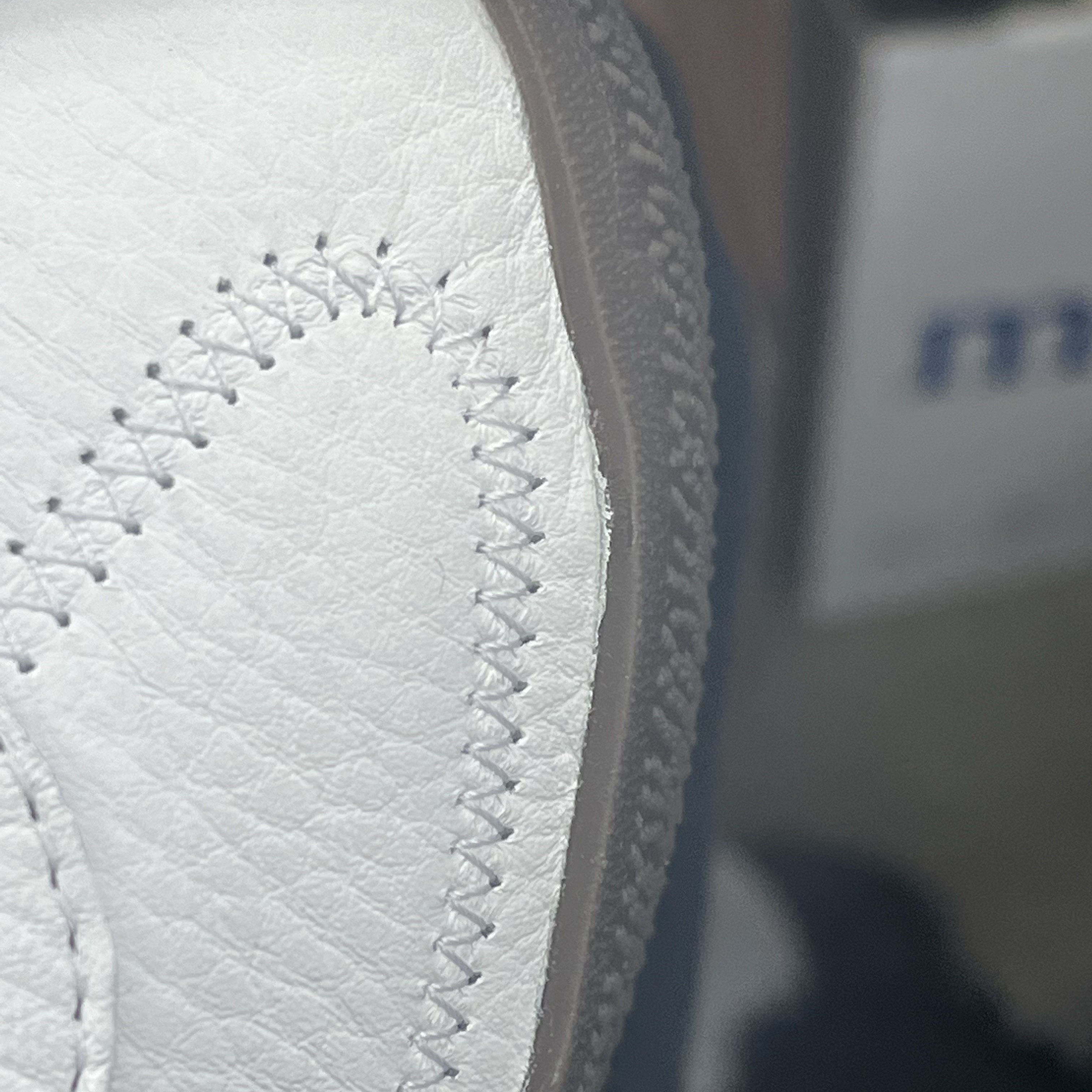 (W) Adidas Sambarose White Black Gum 착용 스타일 - 3
