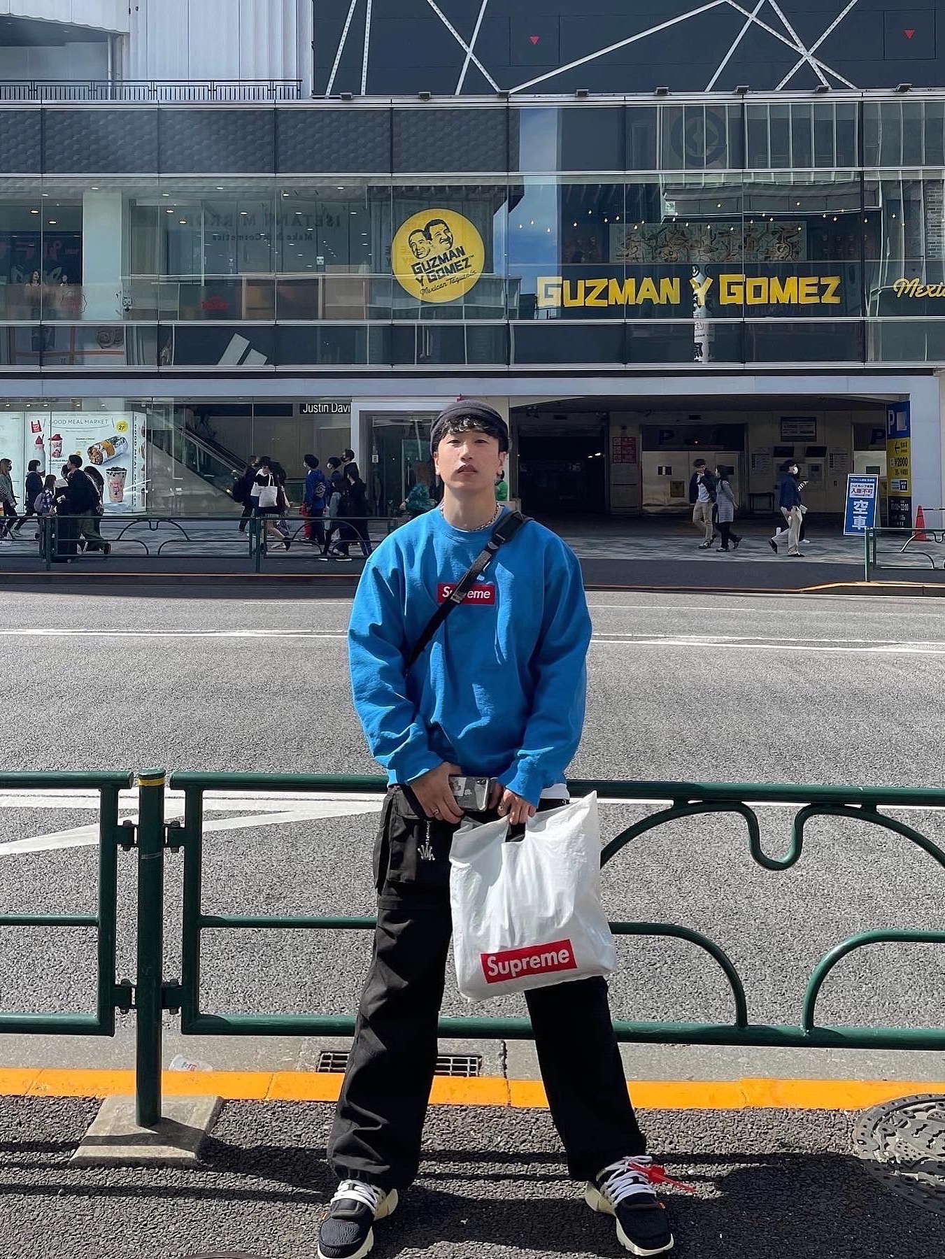 Supreme Box Logo Crewneck Blue - 22FW, Project G/R Convertible Tactical Pants Black 착용 스타일 - 1