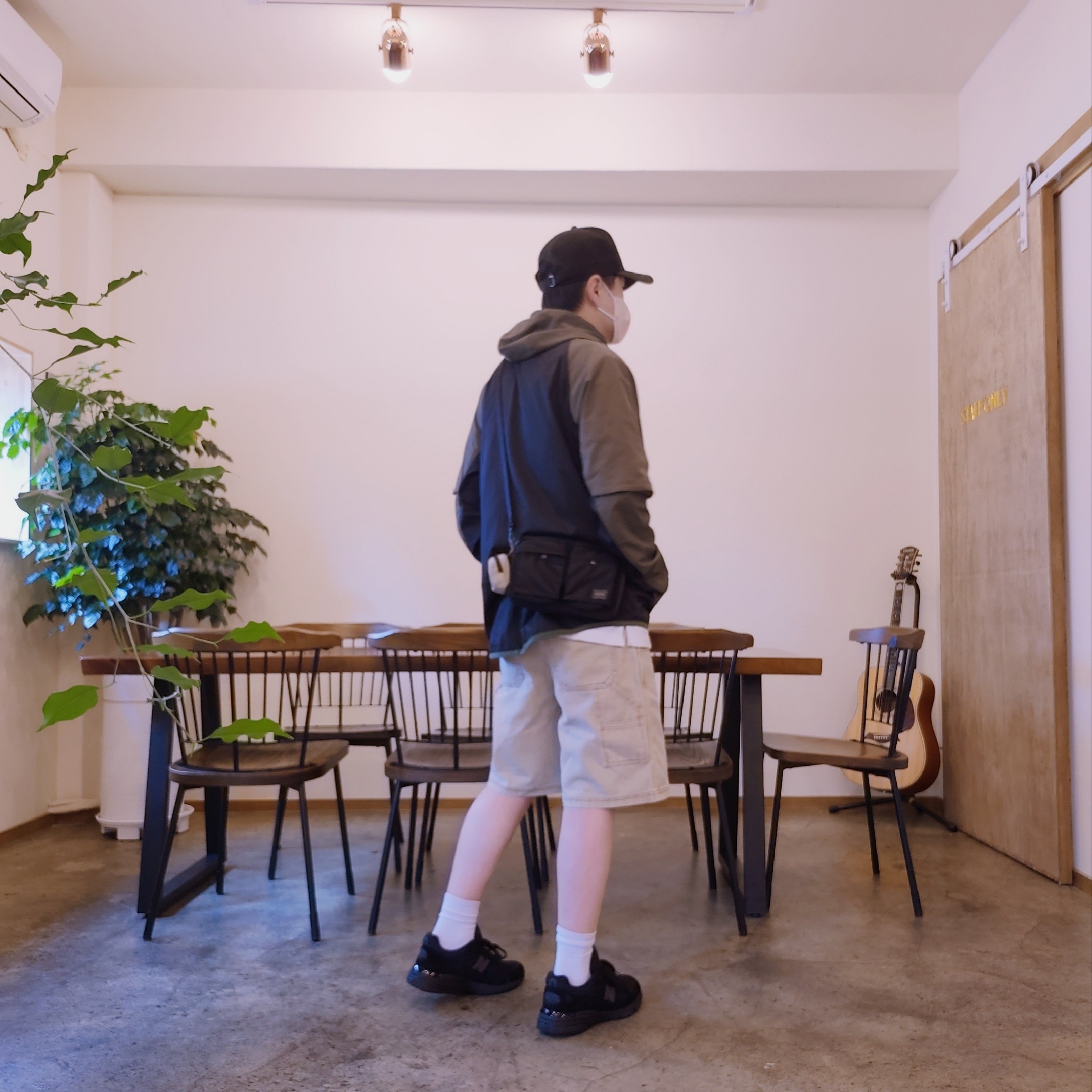 New Balance 993 Made in USA Triple Black - D Standard, Porter Tanker Shoulder Bag Black 착용 스타일 - 3