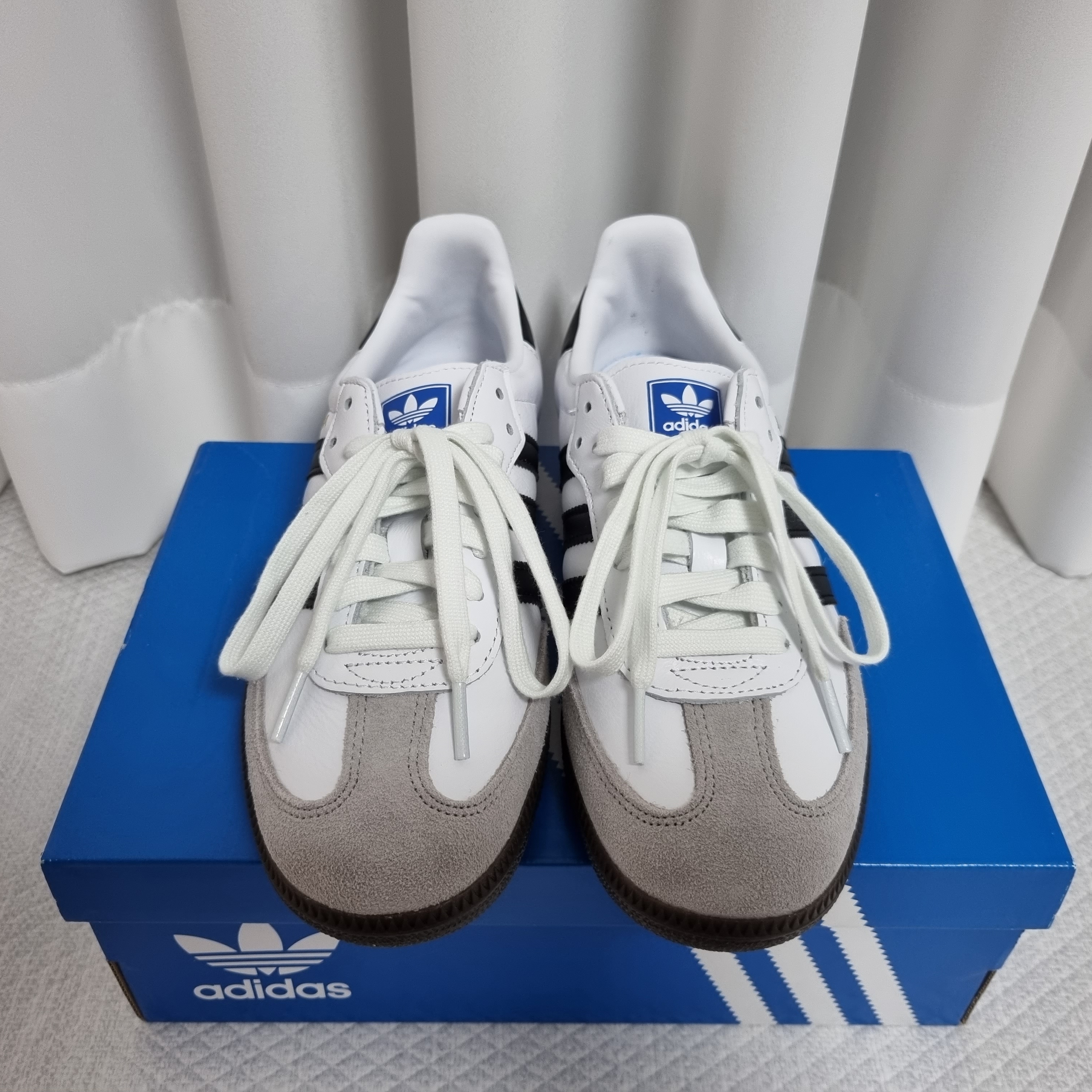 Adidas Samba OG Cloud White 착용 스타일 - 2